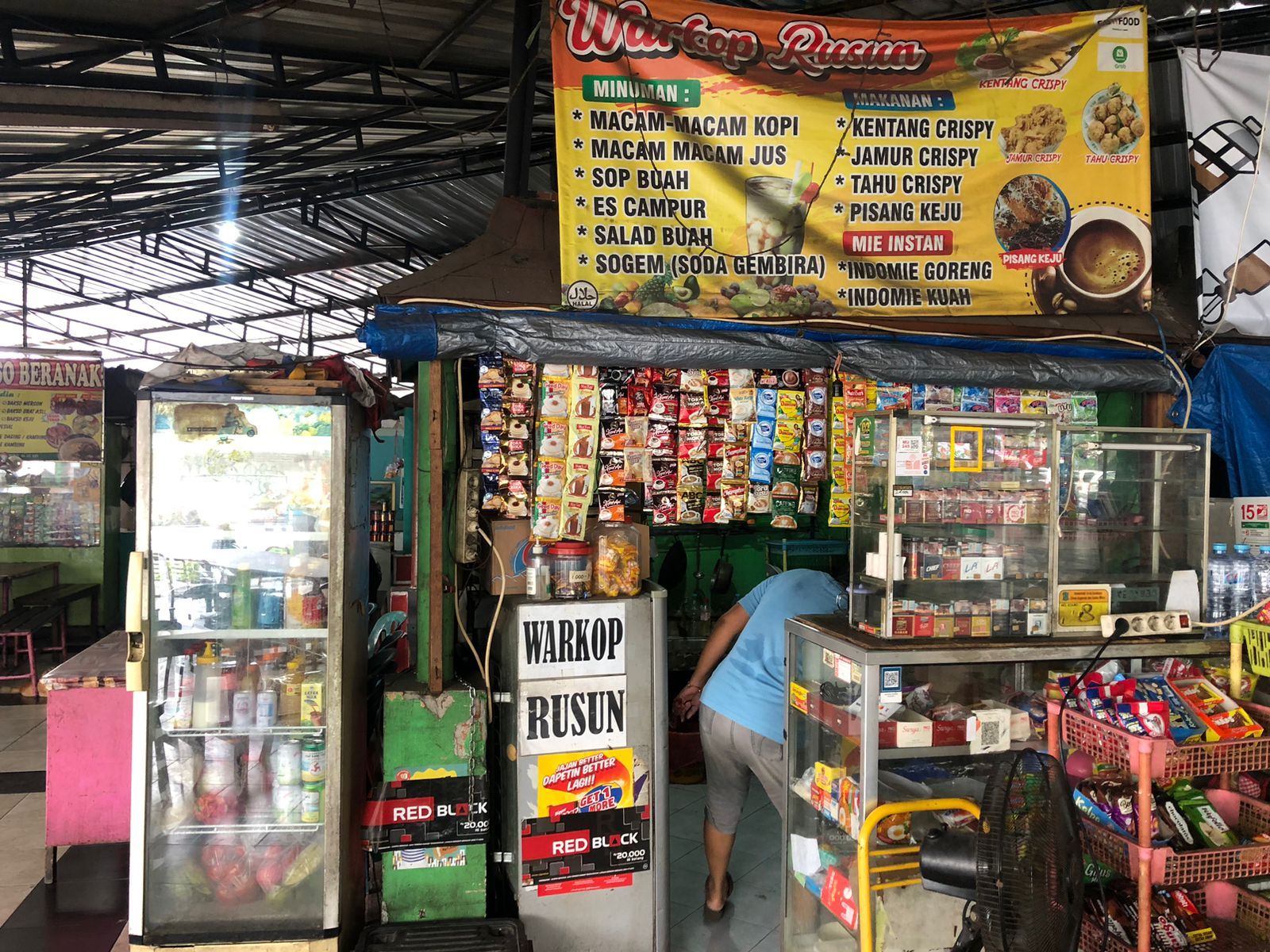 One of the general trade seller that we visited in Surabaya
