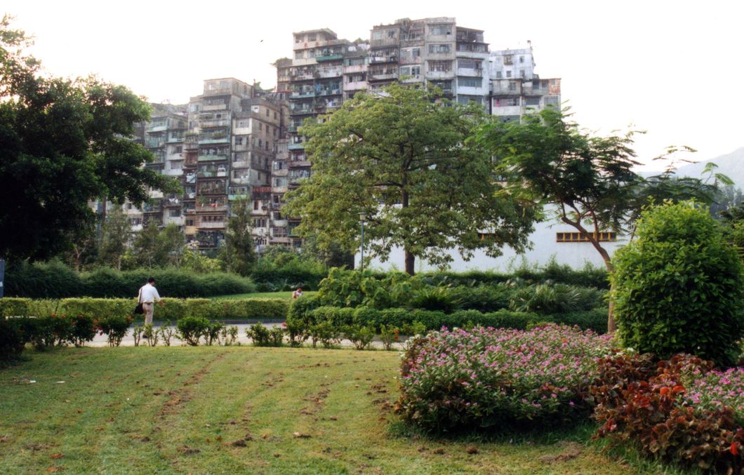 Kowloon Walled City - 1991.jpg