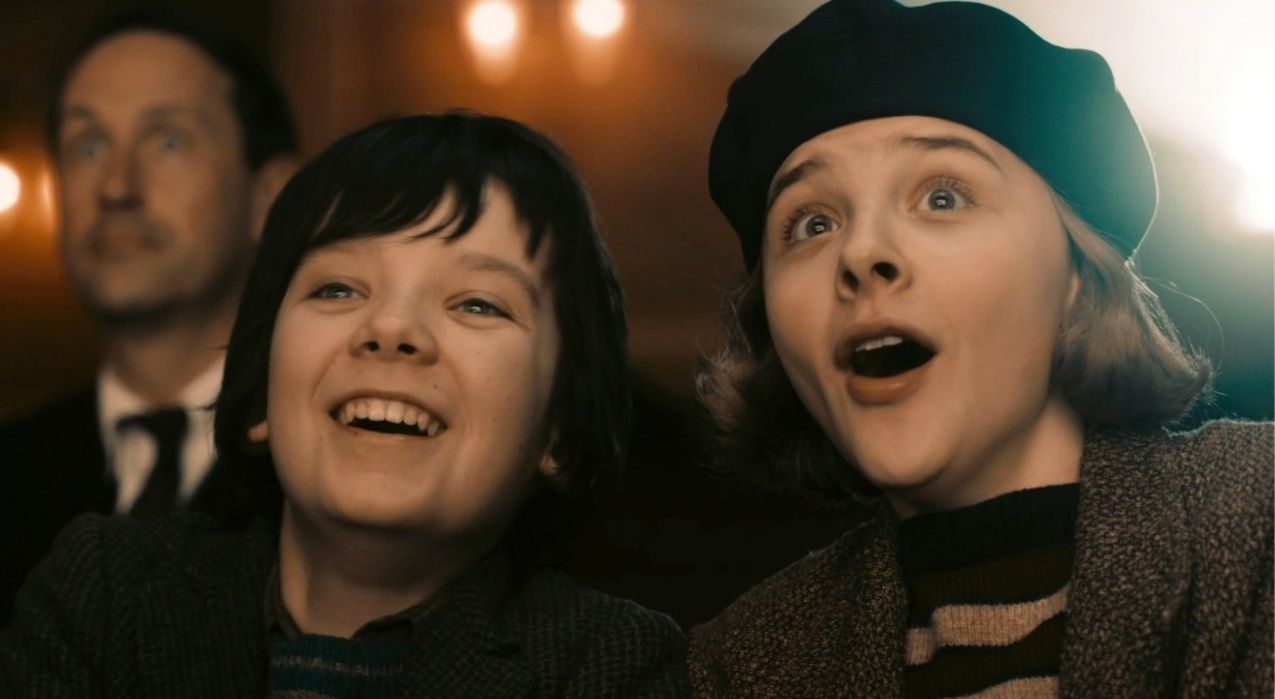 Asa Butterfield and Chloe Grace Moretz in Hugo