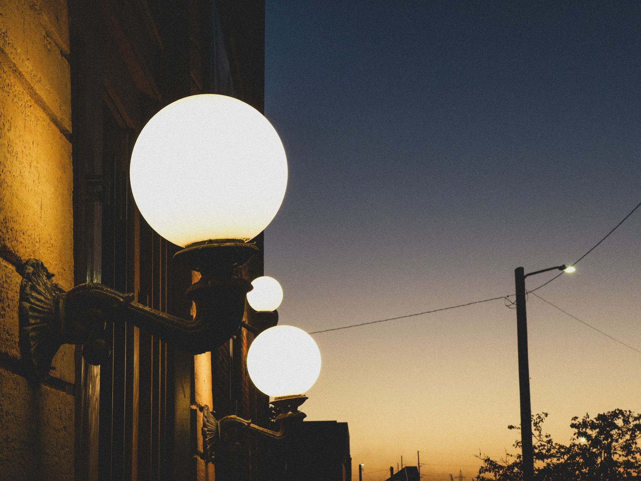 The time when the lights turn on