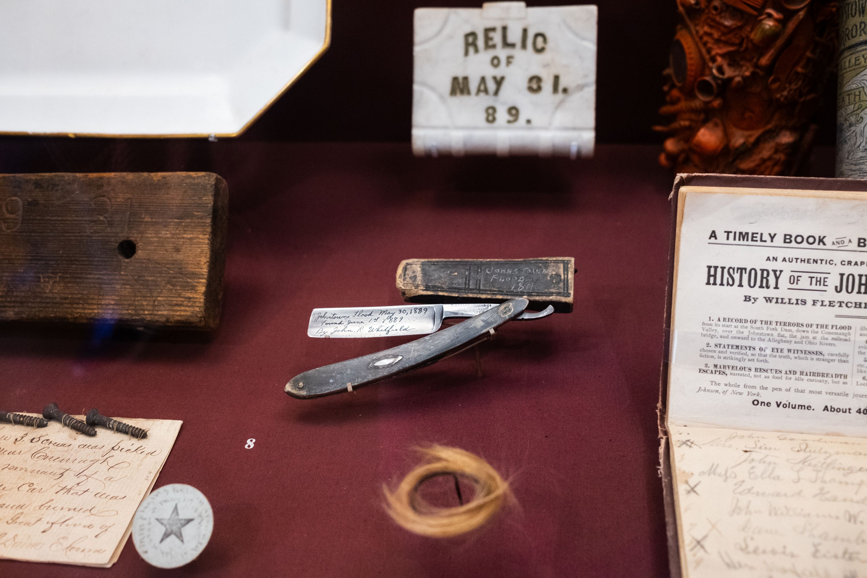 Straight razor inscribed by Altoona resident