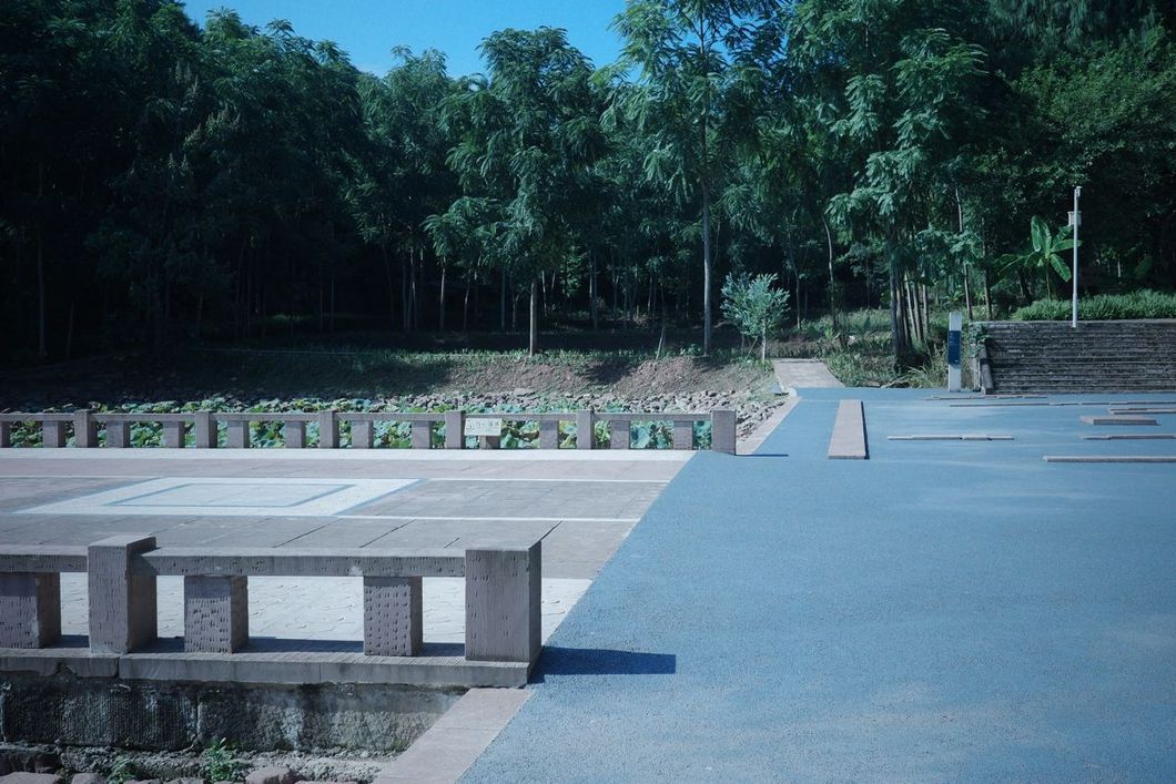 R0000889