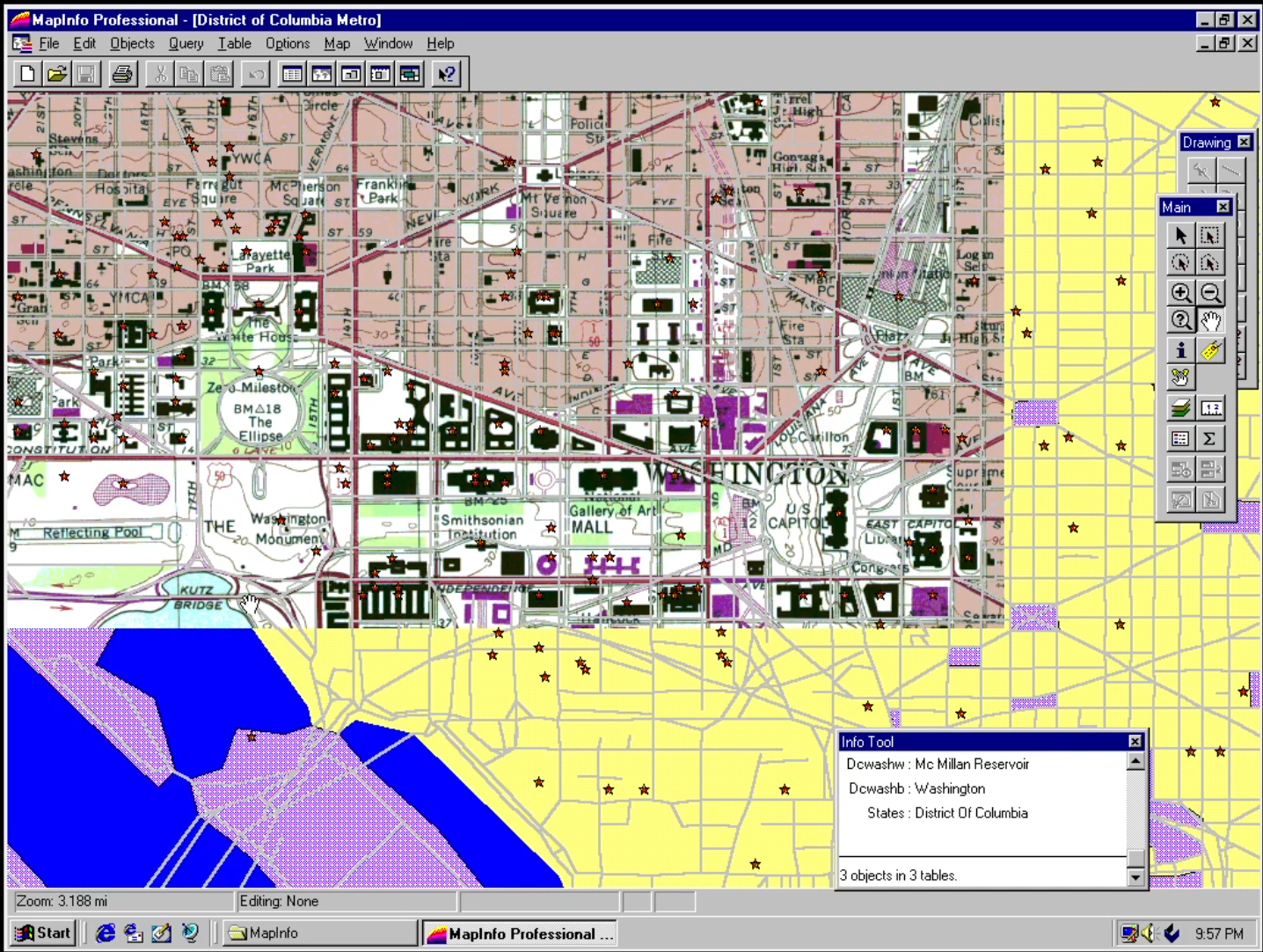 MapInfo screen with a map of DC zoomed in. There's also a raster overlay of a historical map of DC that's been georeferenced to the map.