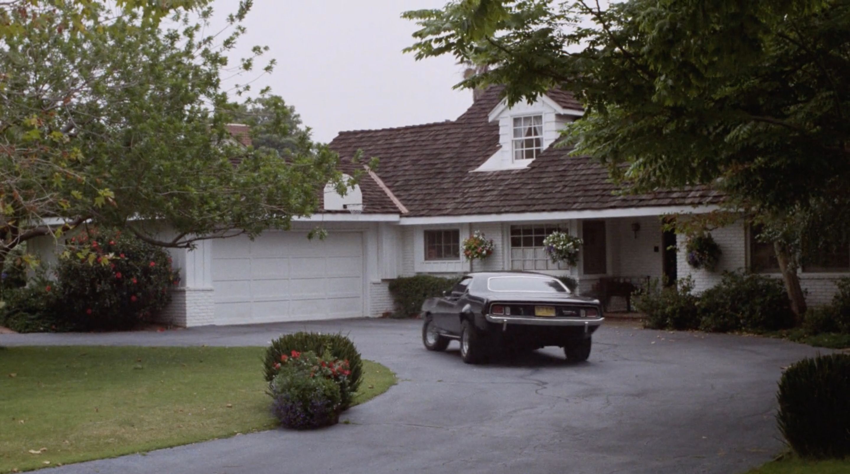 It might be my Californian upbringing talking, but I think this ranch-style house has just as much a “fairy tale” quality as the mausoleum and the fortuneteller’s house.