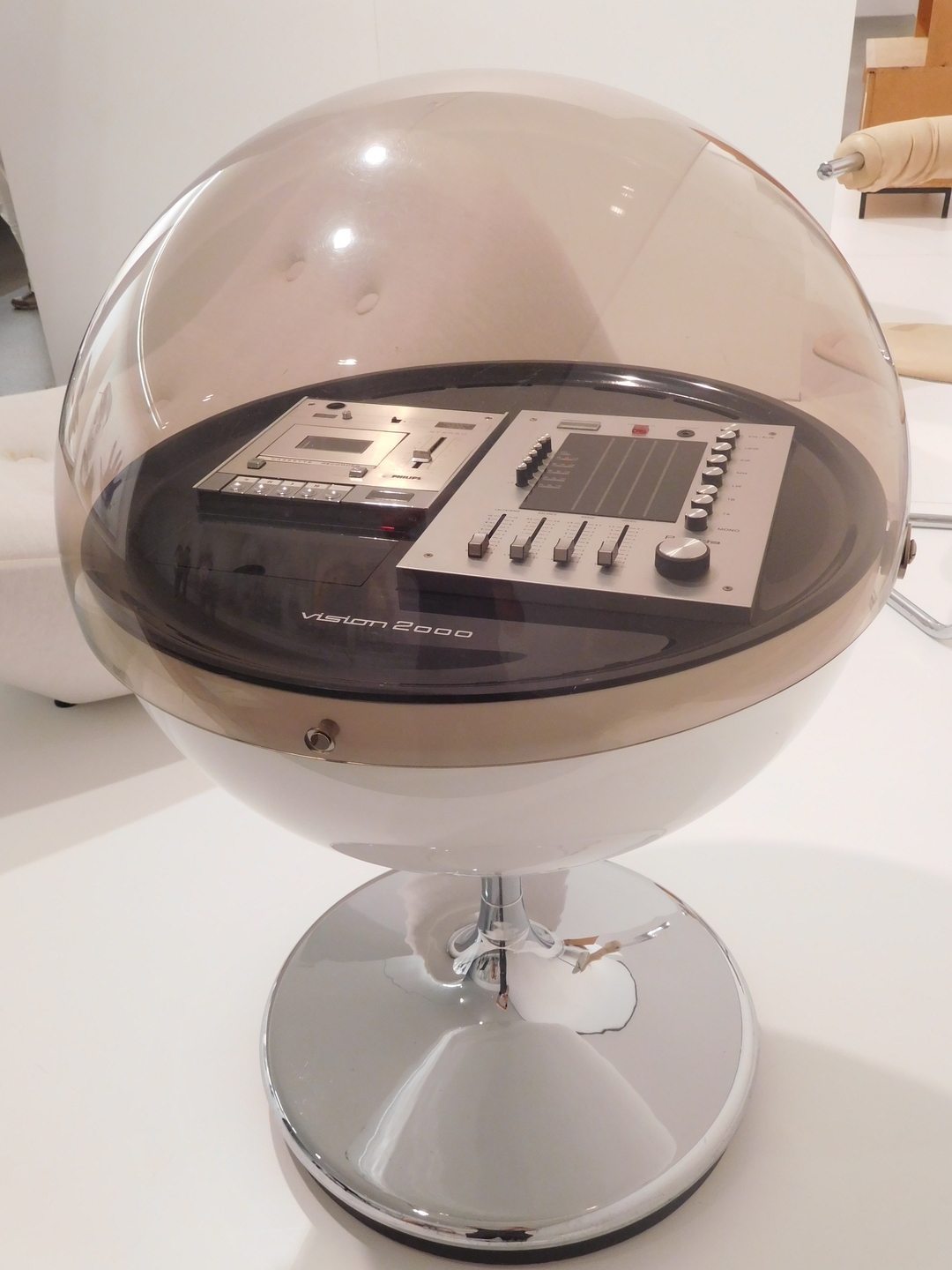 12:03:34: Thilo Oerke ‘Vision 2000’ cassette radio, 1971