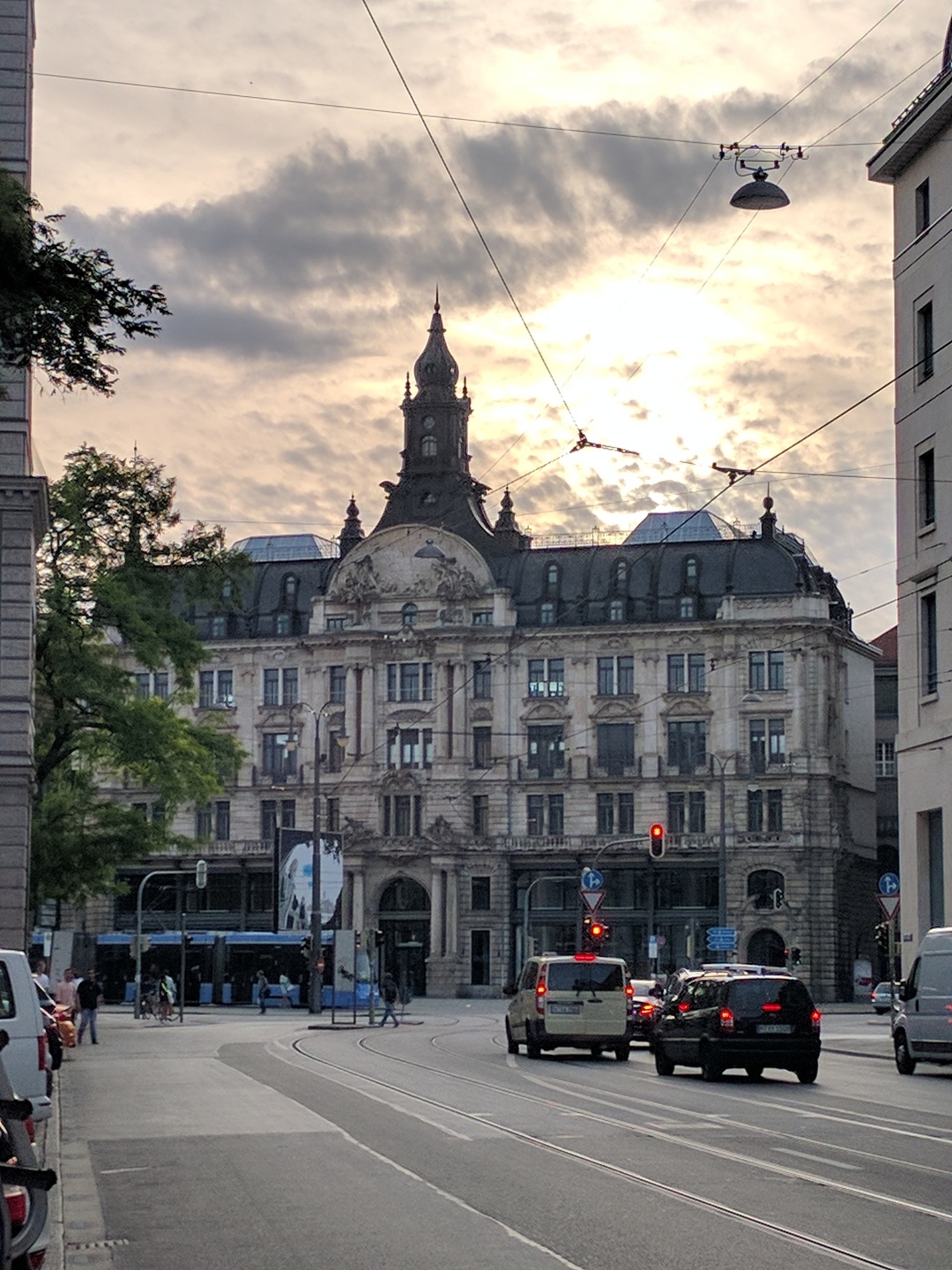 20:06:12