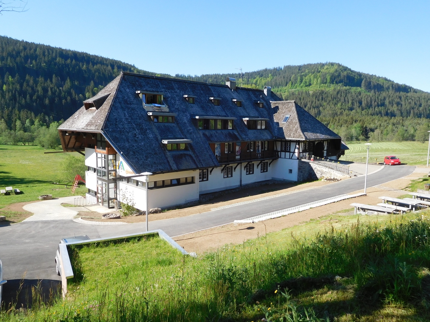 08:46:36: The youth hostel. I recorded nothing about its scale or architecture in my notes.