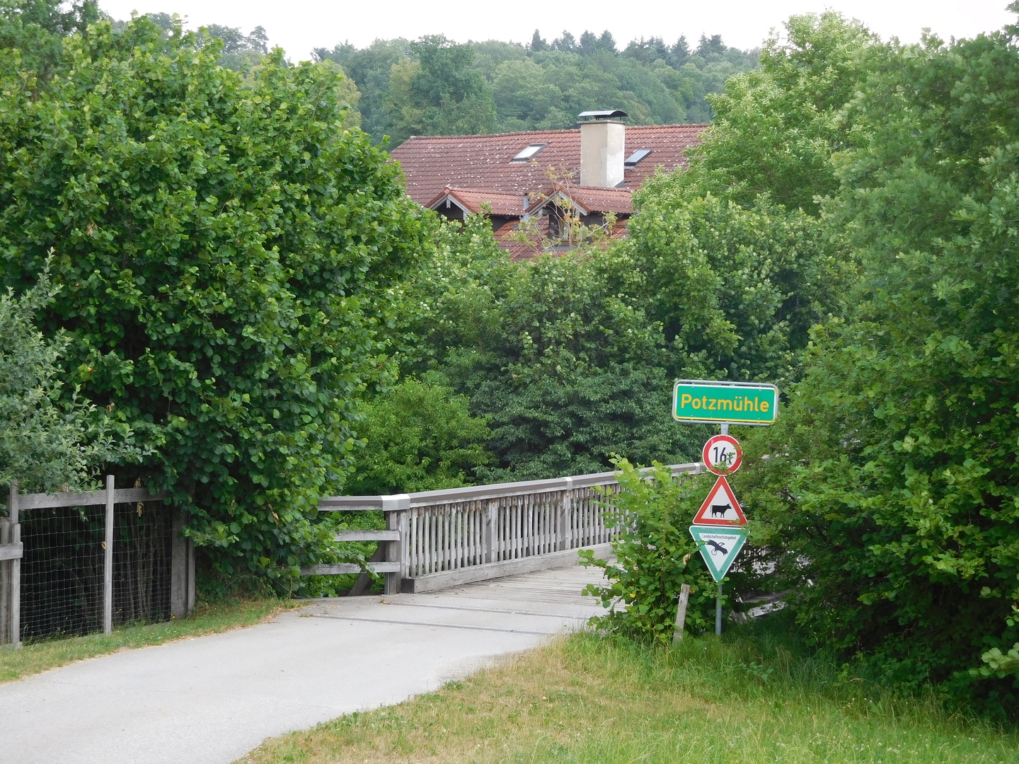 13:48:38