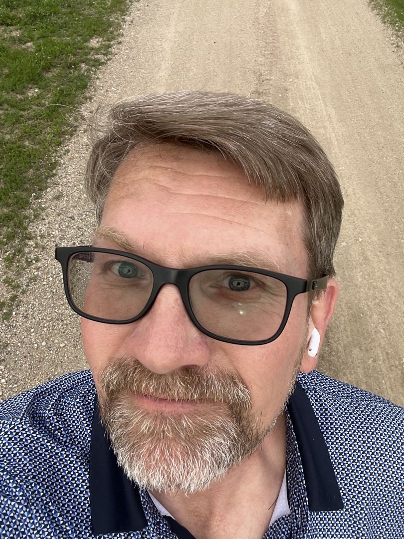 Selfie of the Day May 06, 2025