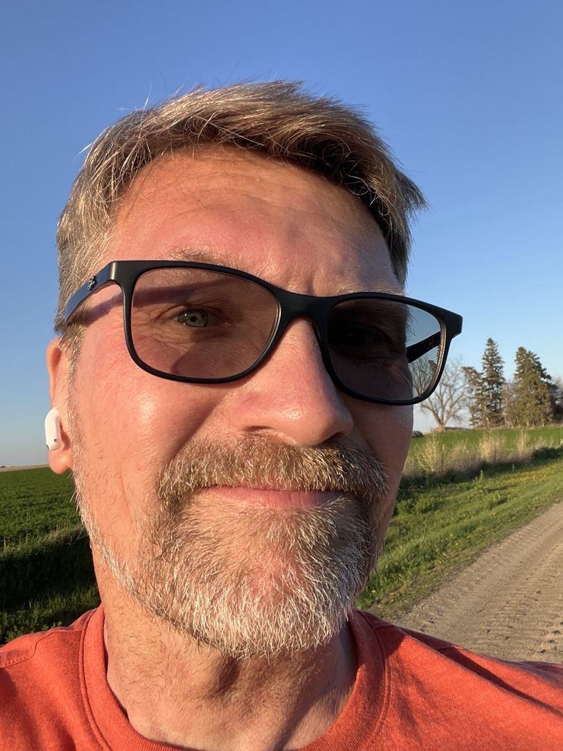 Selfie of the Day May 03, 2025