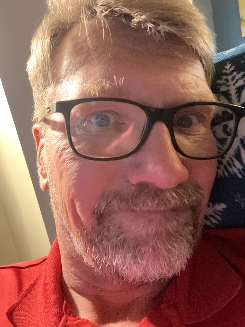 Selfie of the Day May 19, 2025