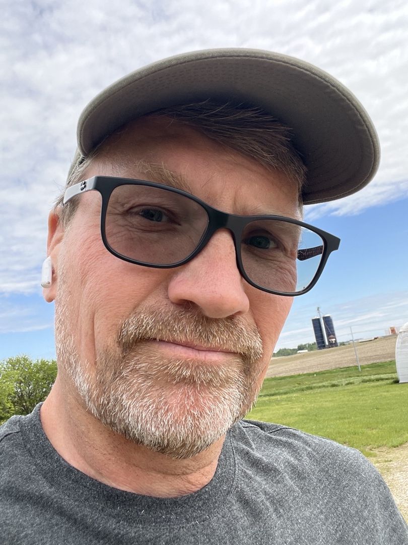 Selfie of the Day May 25, 2025