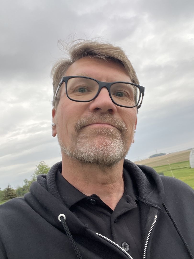 Selfie of the Day May 27, 2025