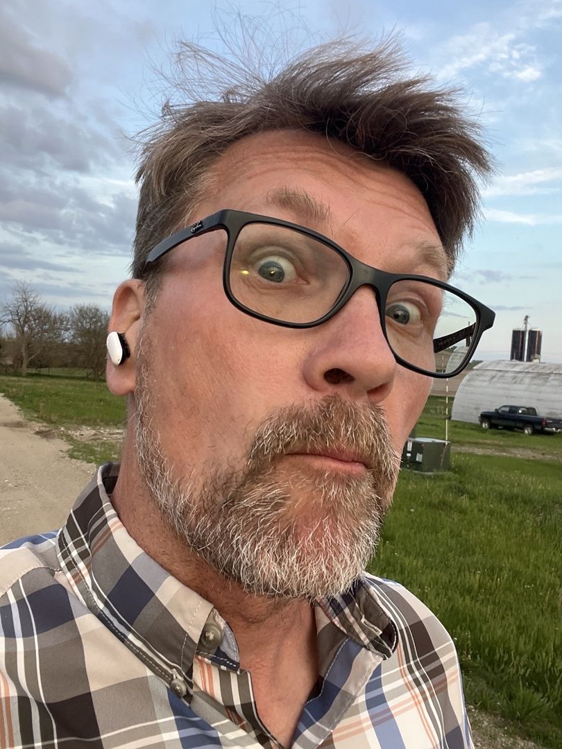 Selfie of the Day May 07, 2025