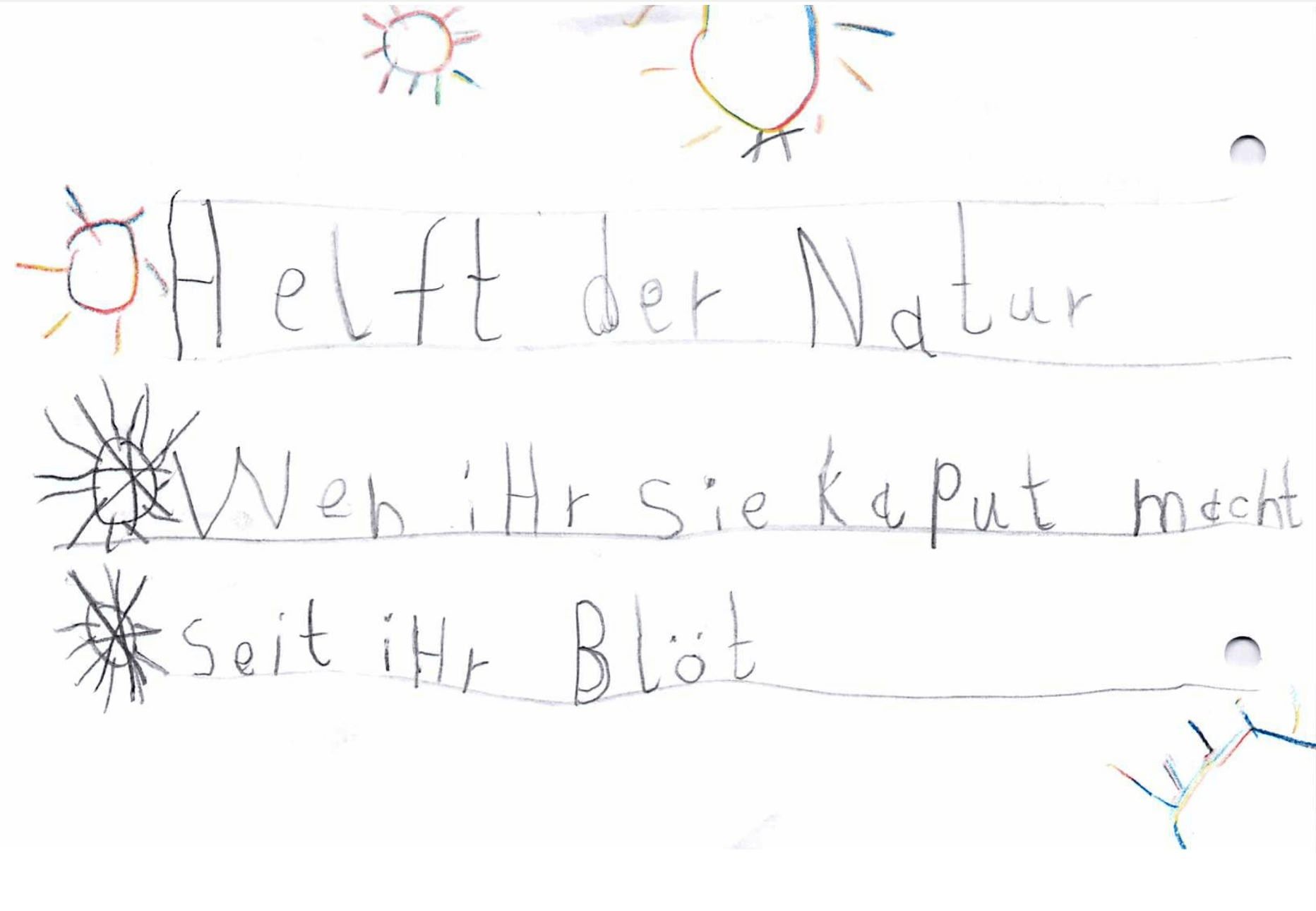 Von Kind gezeichnetes Schild: Helft der Natur Schild