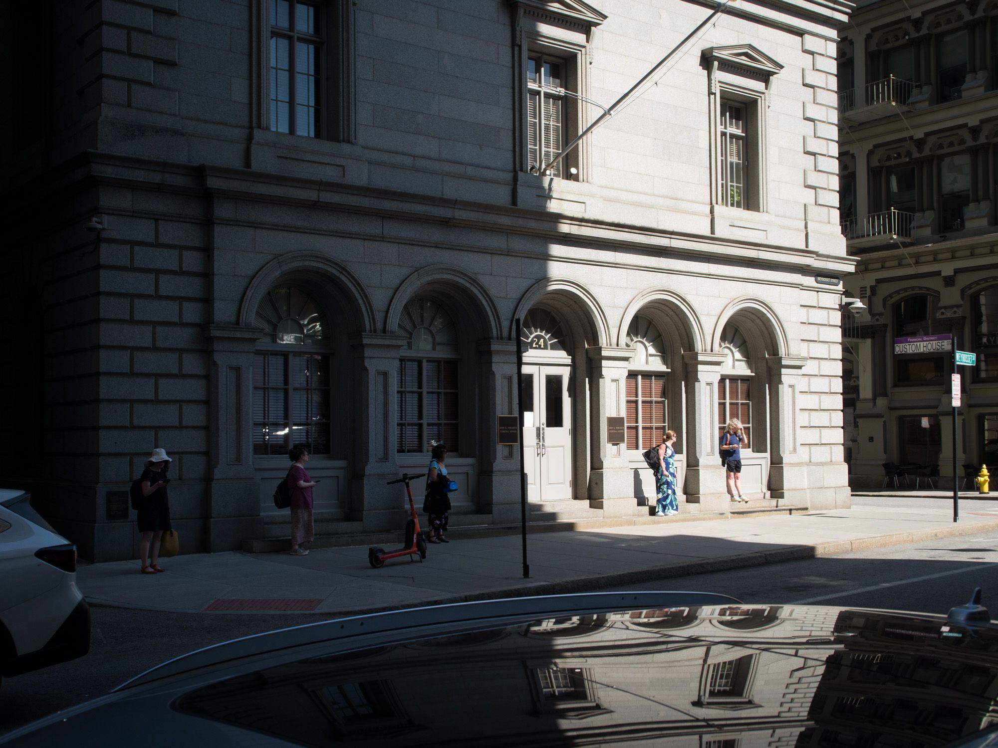 Ricoh GXR A16, 25mm, ƒ8.6, 1/290sec, ISO 200 — Downtown Providence