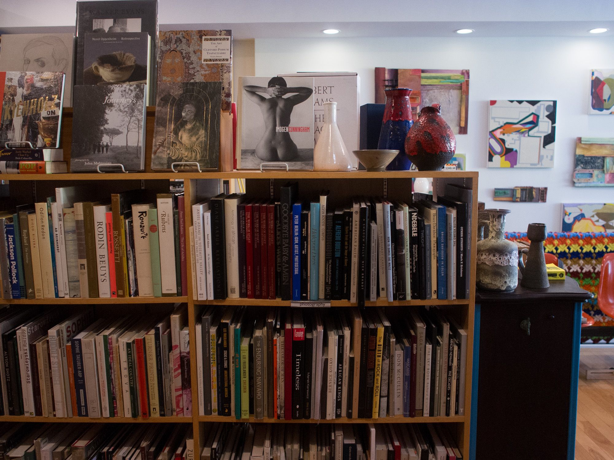 Ricoh GXR A12, 18.3mm, ƒ2.5, 1/250sec, ISO 1234 — Paper Nautilus Books