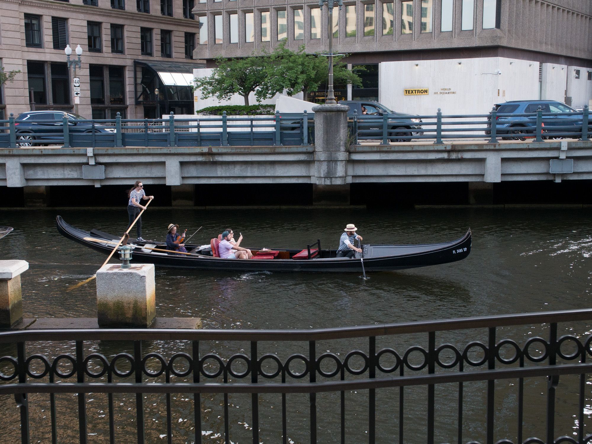 Ricoh GXR A16, 32mm, ƒ7.6, 1/1250sec, ISO 1000 — Providence Canal Walk