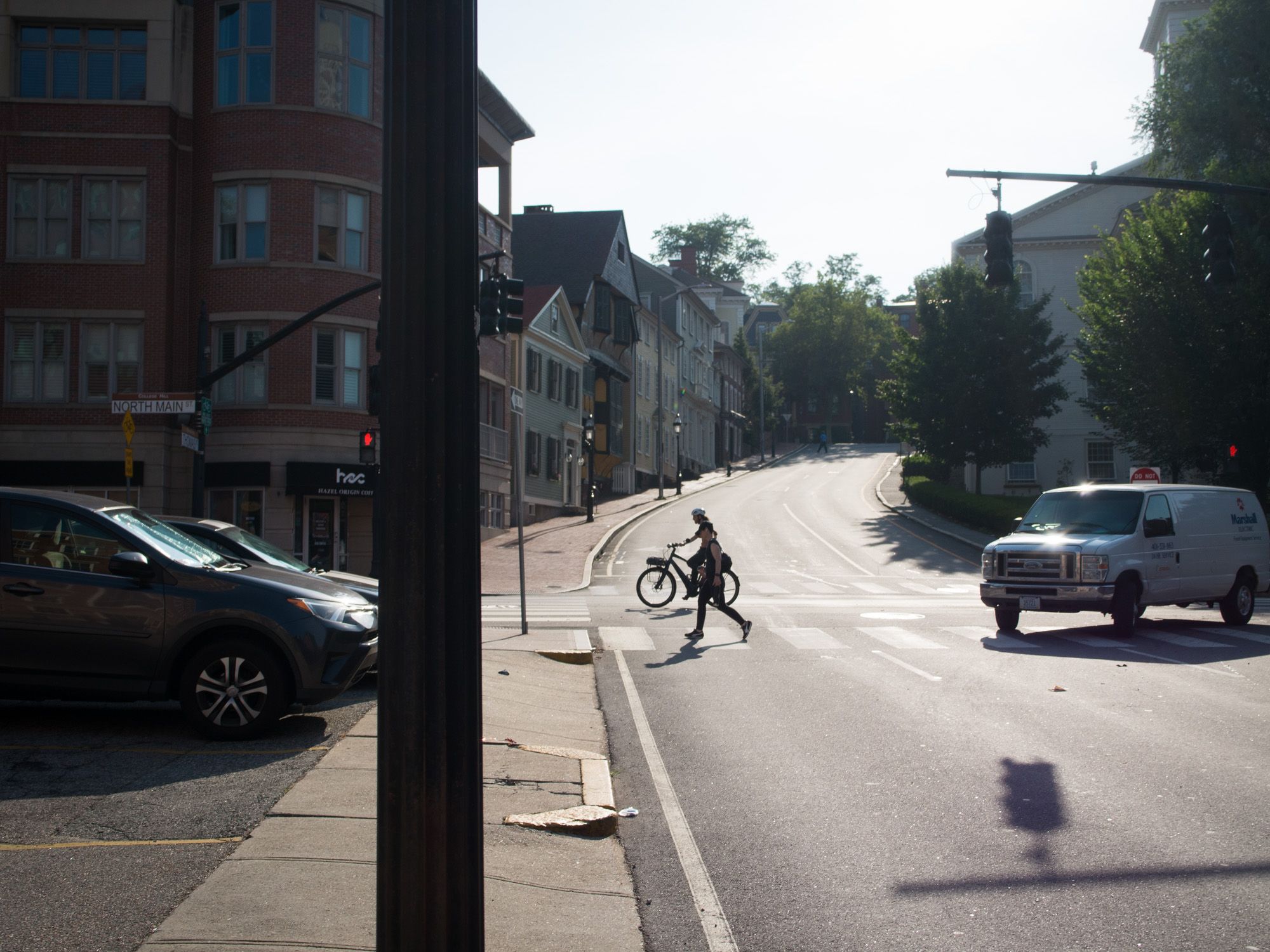 Ricoh GXR A16, 25mm, ƒ5.4, 1/1250sec, ISO 200 — North Main Street
