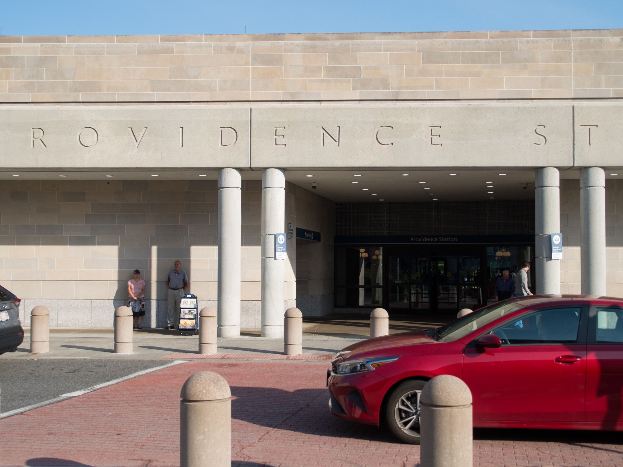 Ricoh GXR A16, 25mm, ƒ4.3, 1/1000sec, ISO 200 — Providence Station