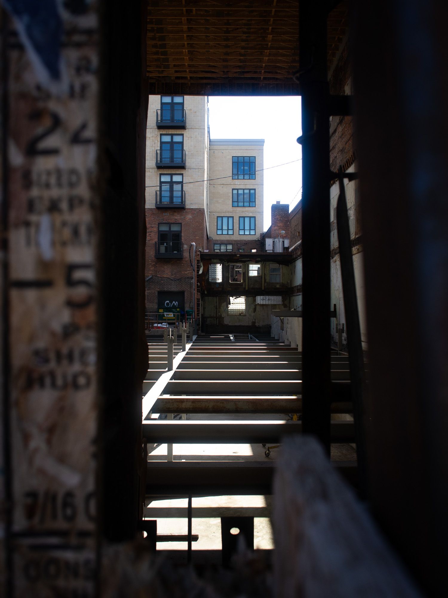 Ricoh GXR A12, 18.3mm, ƒ4.5, 1/400sec, ISO 200 — Downtown Ann Arbor