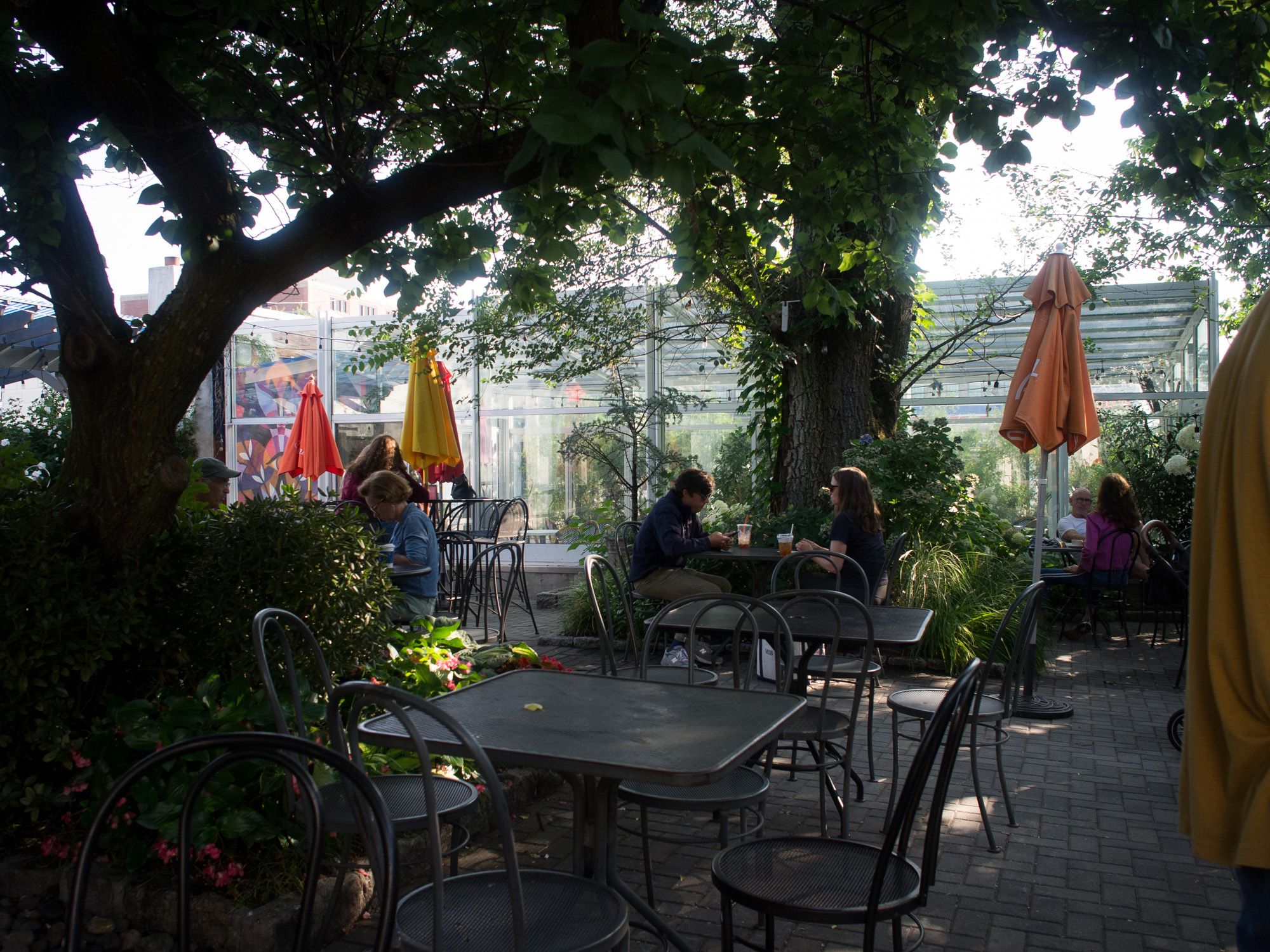 Ricoh GXR A12, 18.3mm, ƒ4, 1/270sec, ISO 200 — Seven Stars Bakery