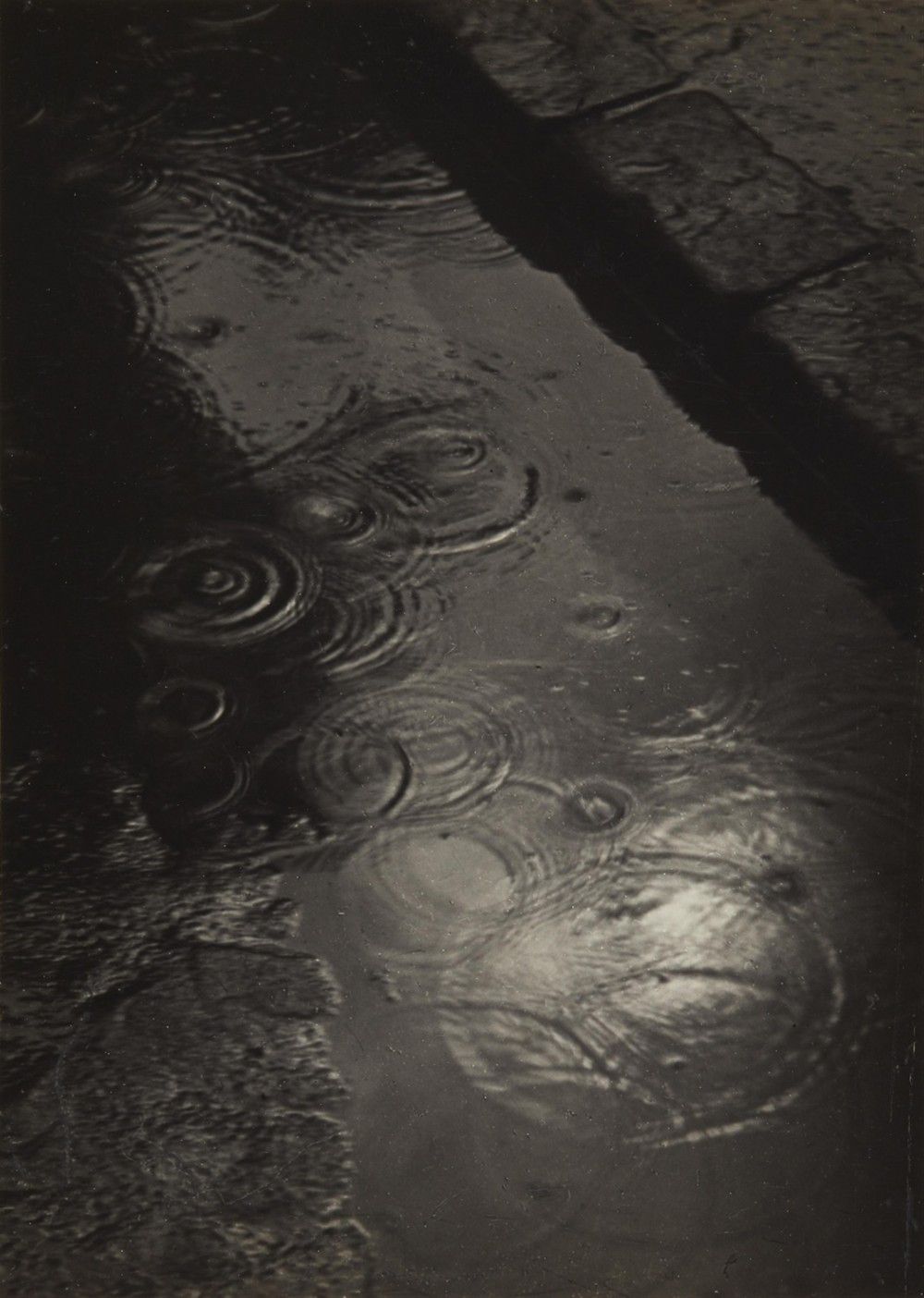 imre kinszki, esőcseppek, budapest, gelatin silver print, 1934; (15.6 cm x 17.4 cm) private collection