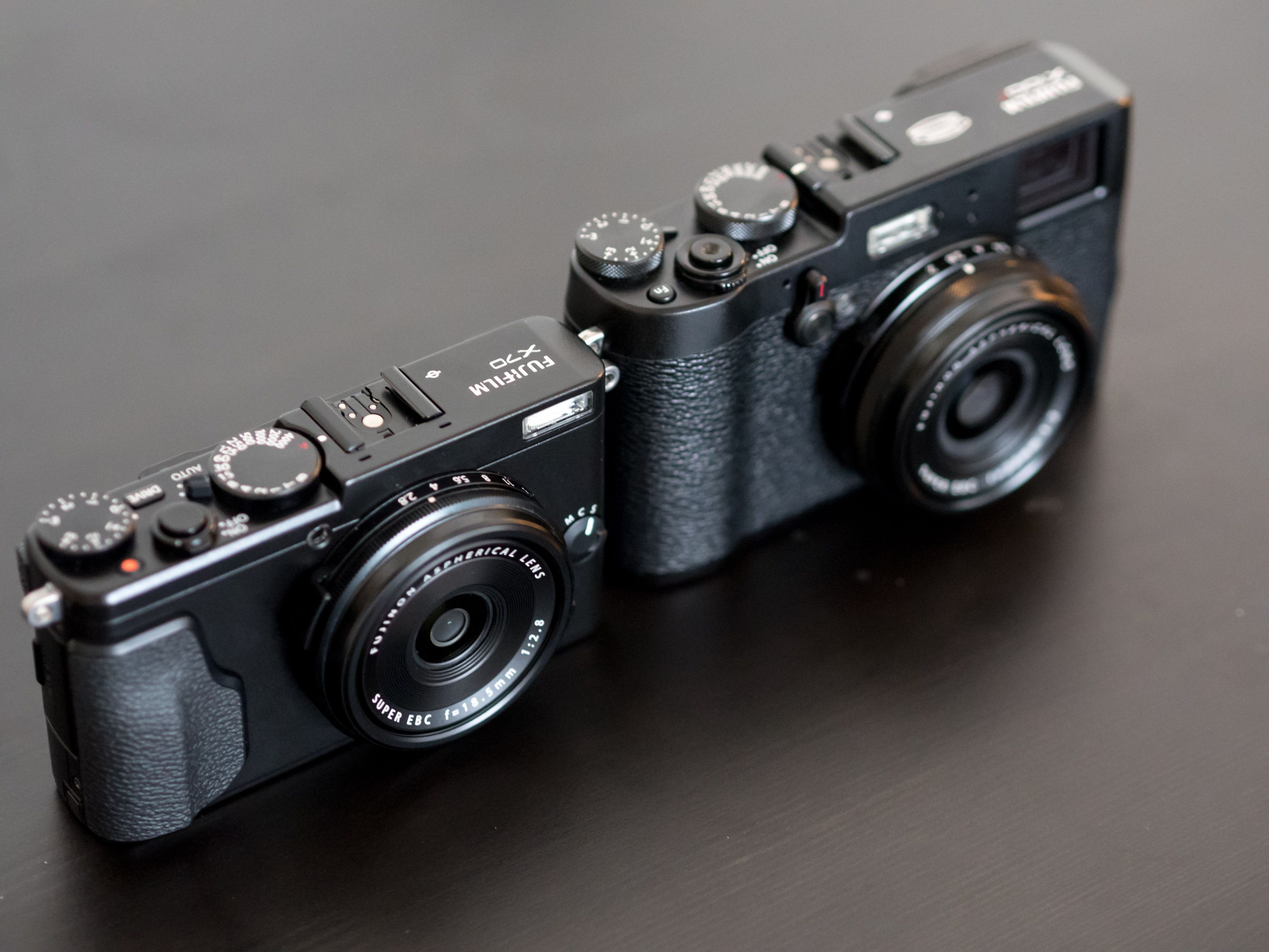 FUJIFILM x70