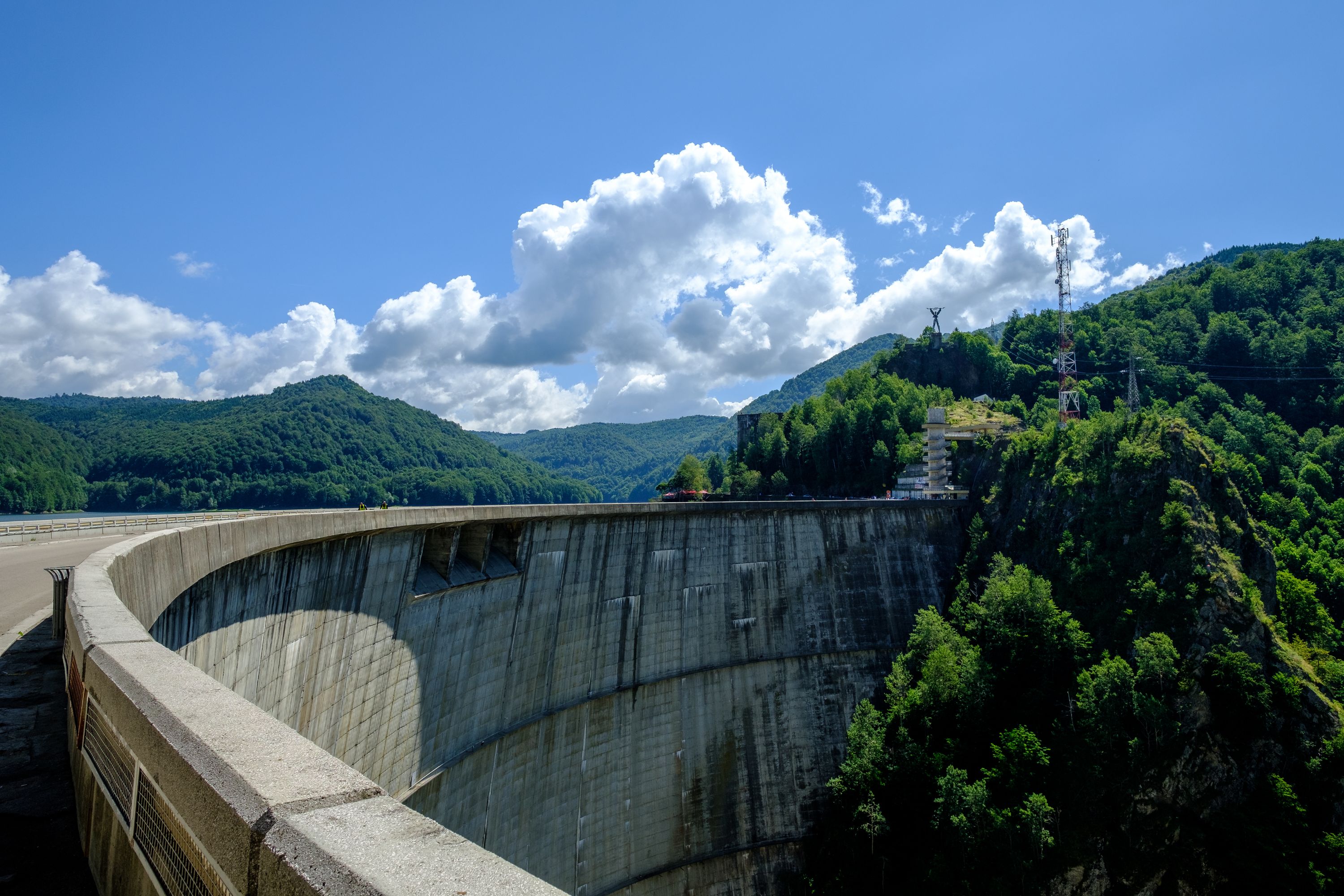 More than 500ft tall, the Vidraru dam is one of the largest in Europe. Fujifilm X-Pro 2 + 14mm: 1/300 @ ƒ/7.1 ISO 400