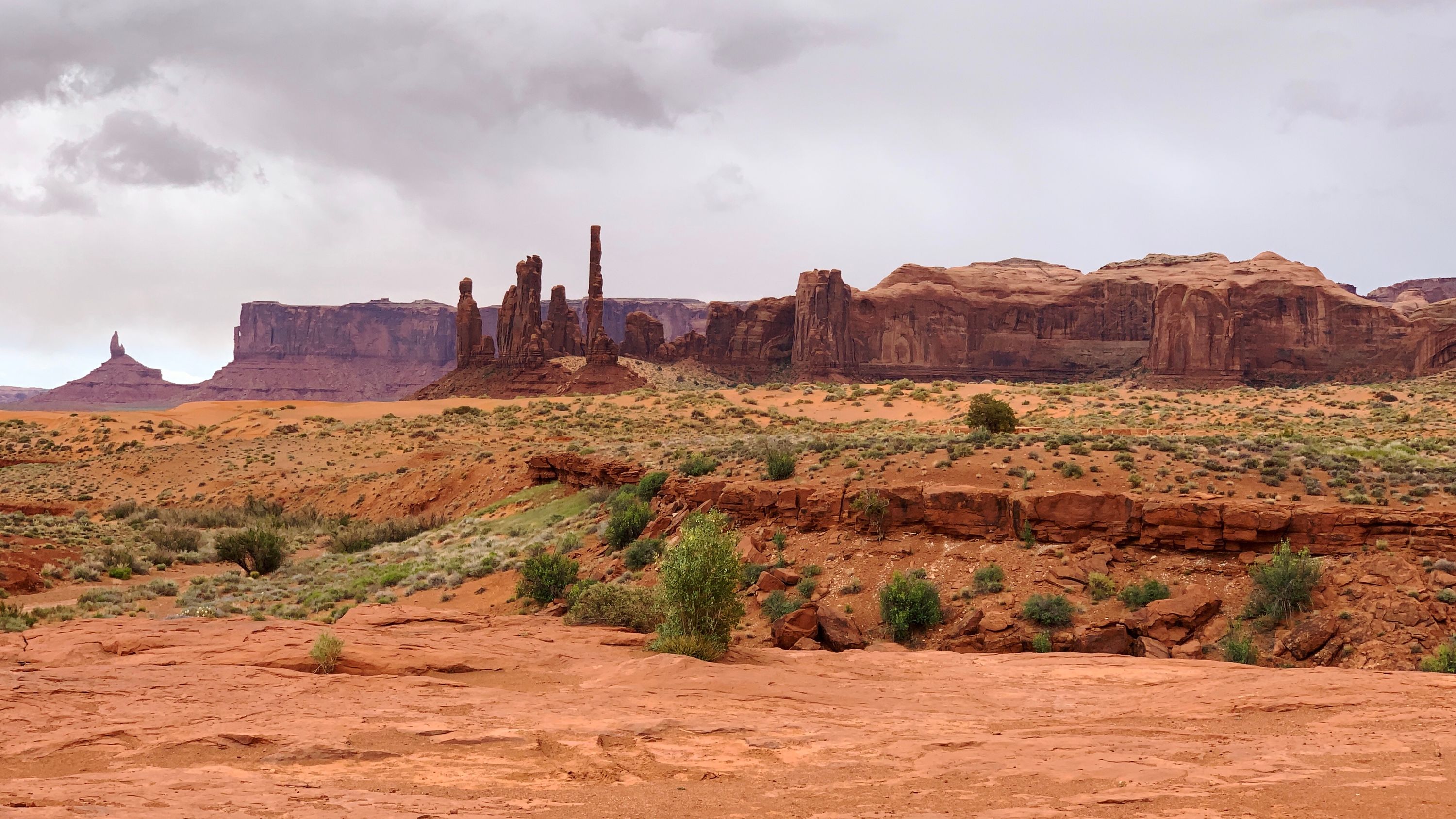A view near The Thumb, Monument Valley