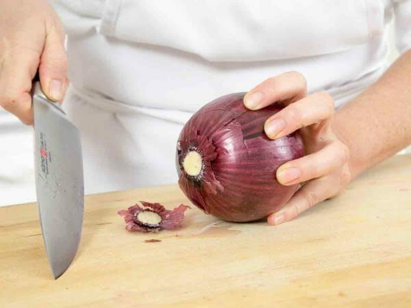 cut-onion-root-end-2-600x450