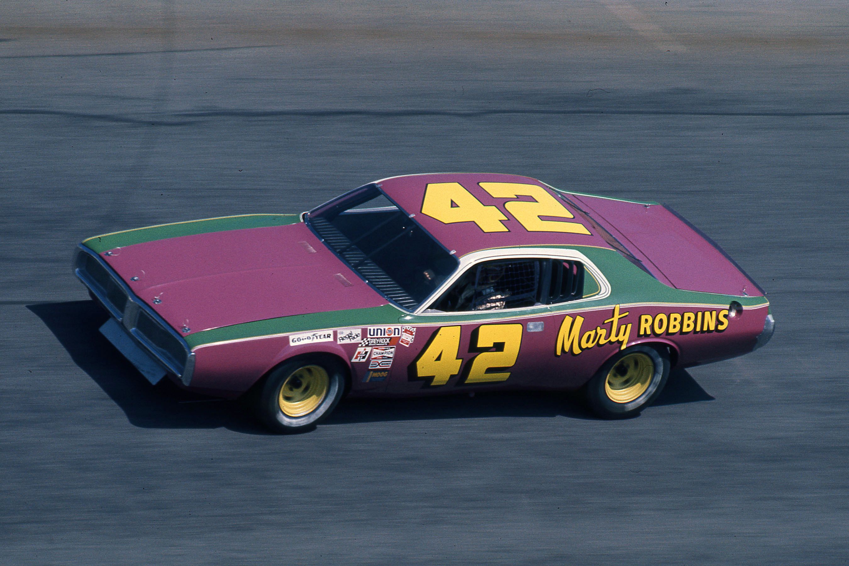 the day marty robbins passed “the king”