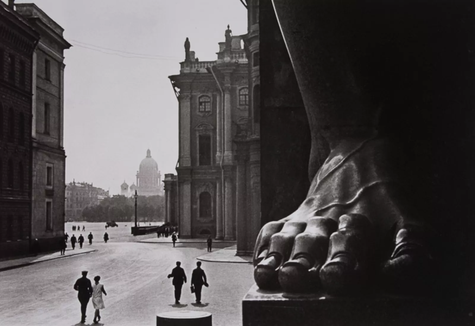 Boris Ignatovich, At the Hermitage, 1930