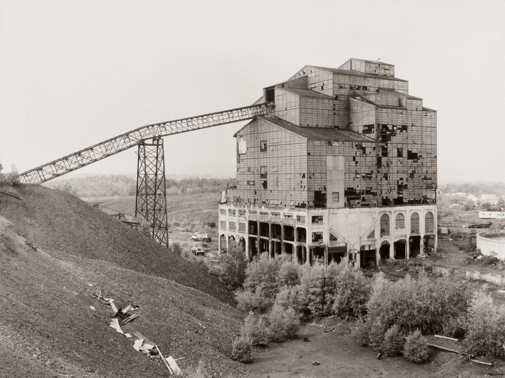 Bernd & Hilla Becher, Loomis Breaker, Wilkes Barre, Pennsylvania, USA, 1974