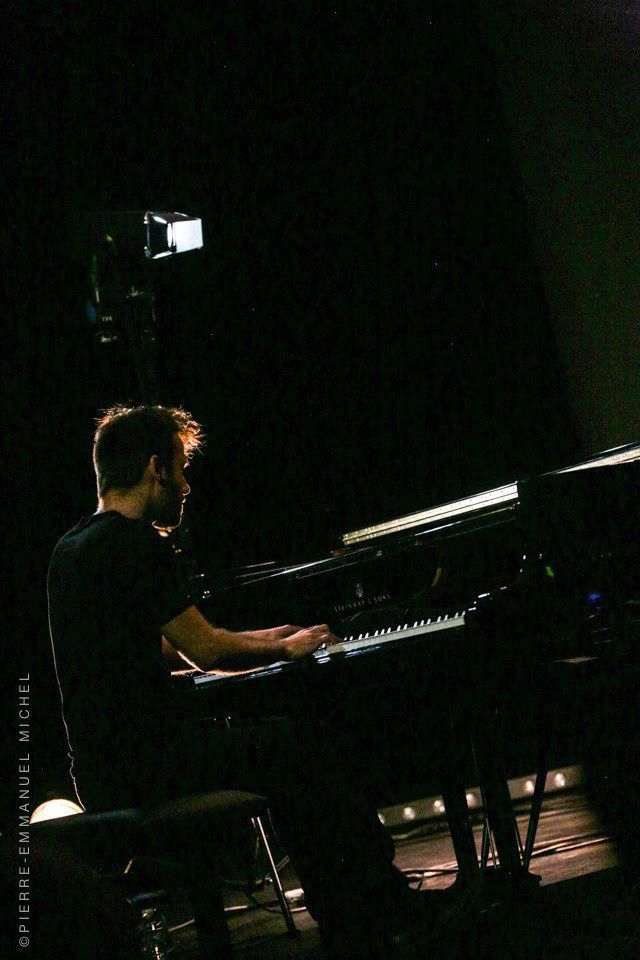 Jean Kapsa au piano au festival Jazz à Oloron