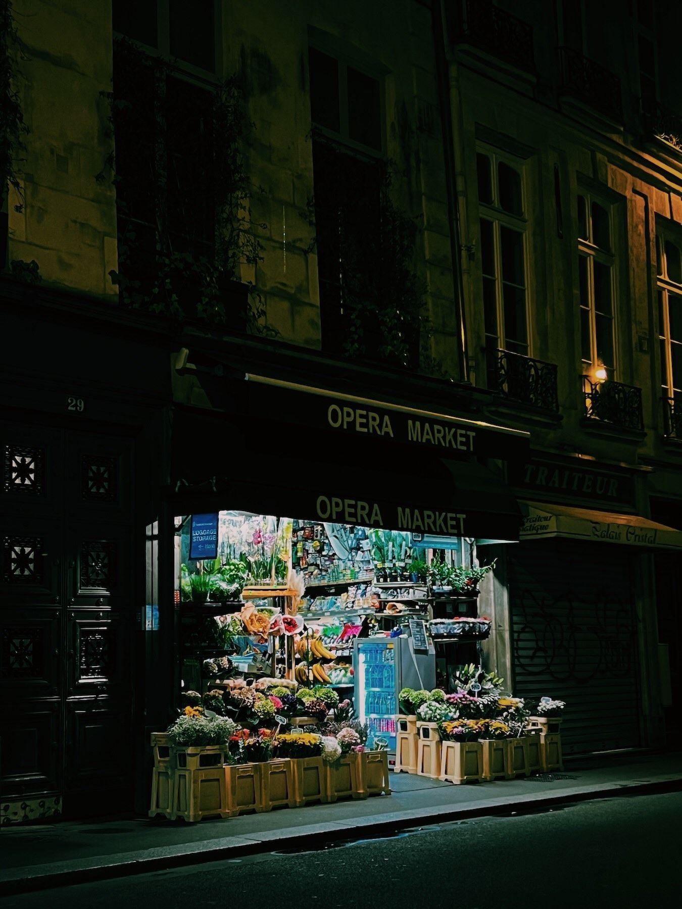 Opera Market, Paris