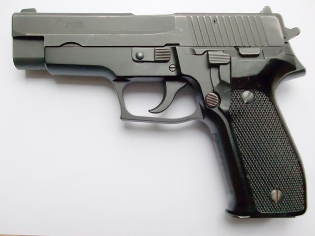 SIG_Sauer_P226_neu.jpg