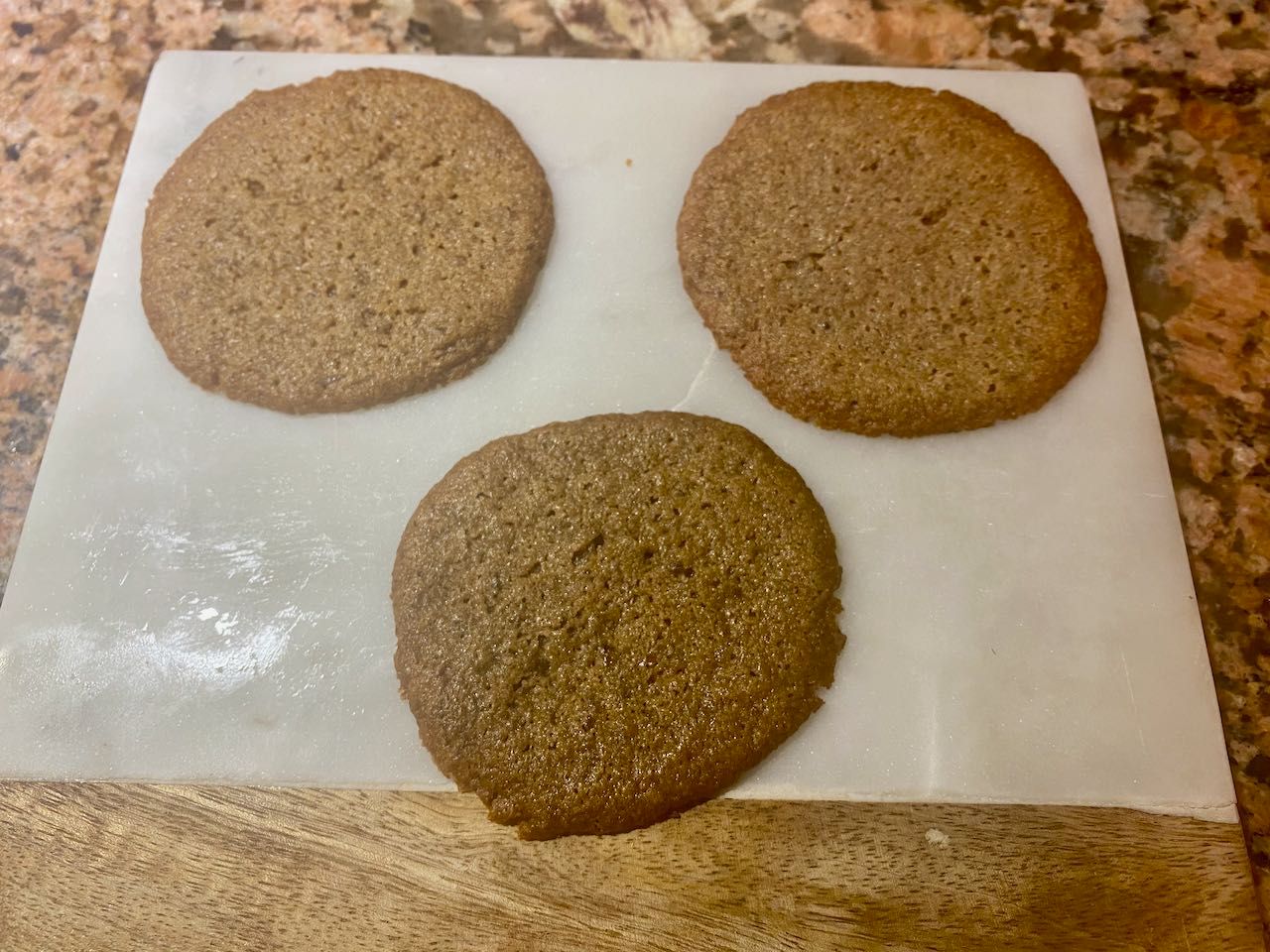 Basic cookie, Honey Oat cookie, and Ginger cookie. Can you tell which is which? If you can, tell me. I forgot what order I put them in when taking this picture.