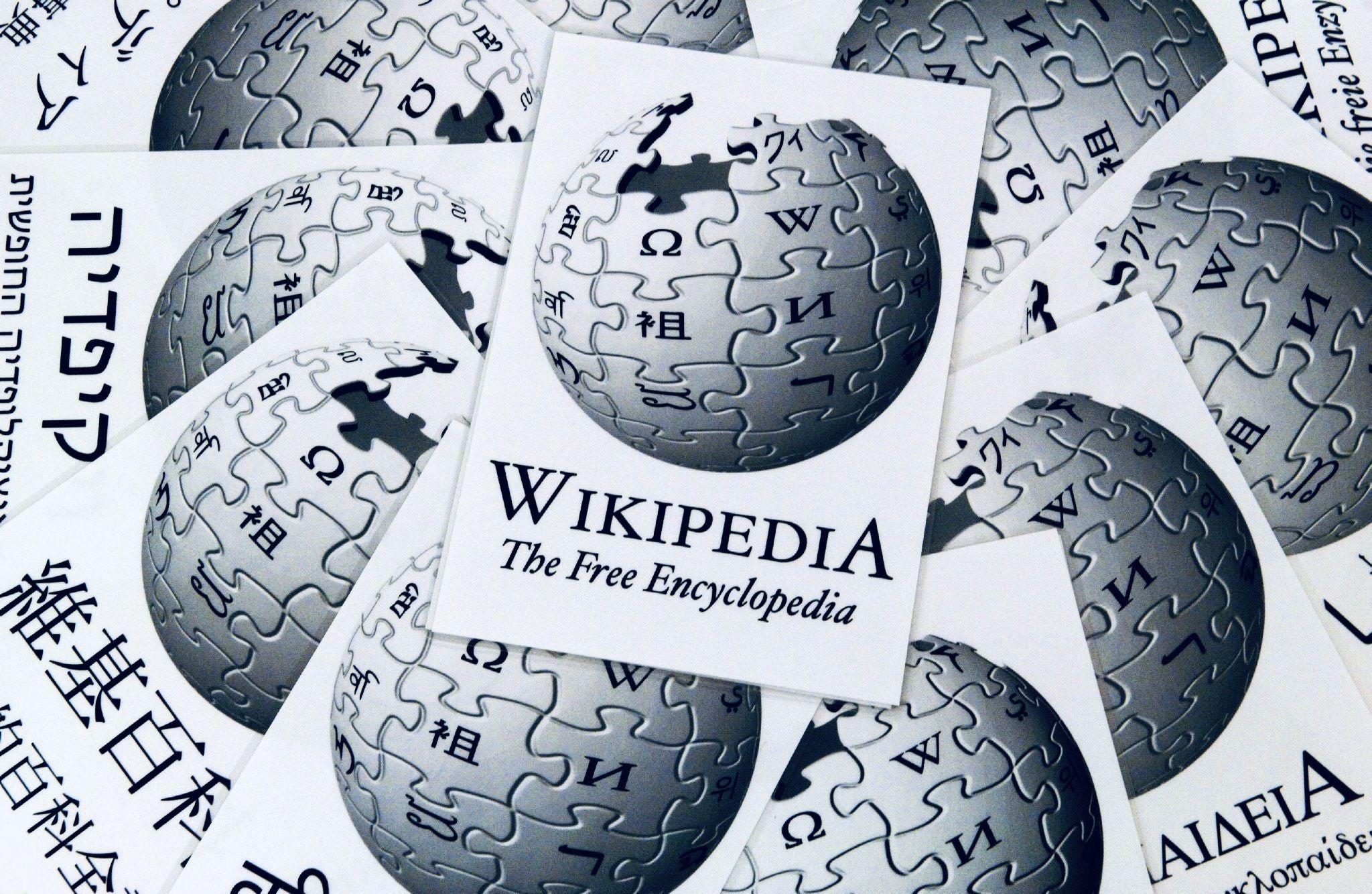 Famous logo: The online encyclopedia Wikipedia is used worldwide (Image: Boris Rössler)