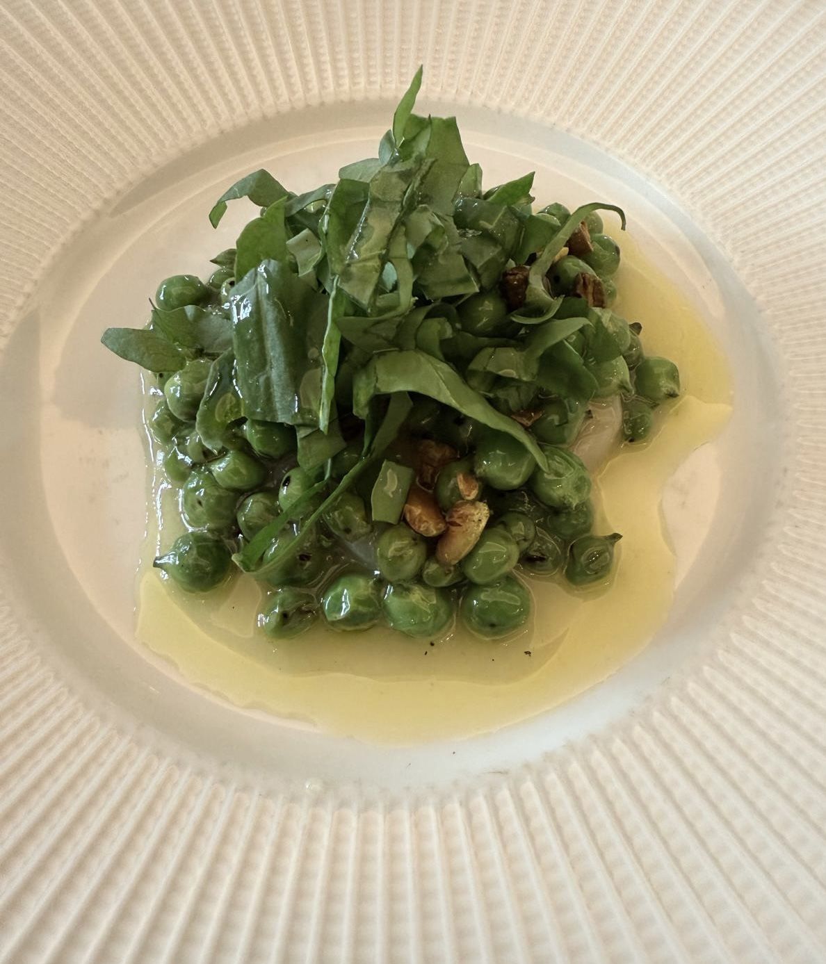 Green peas with scallops