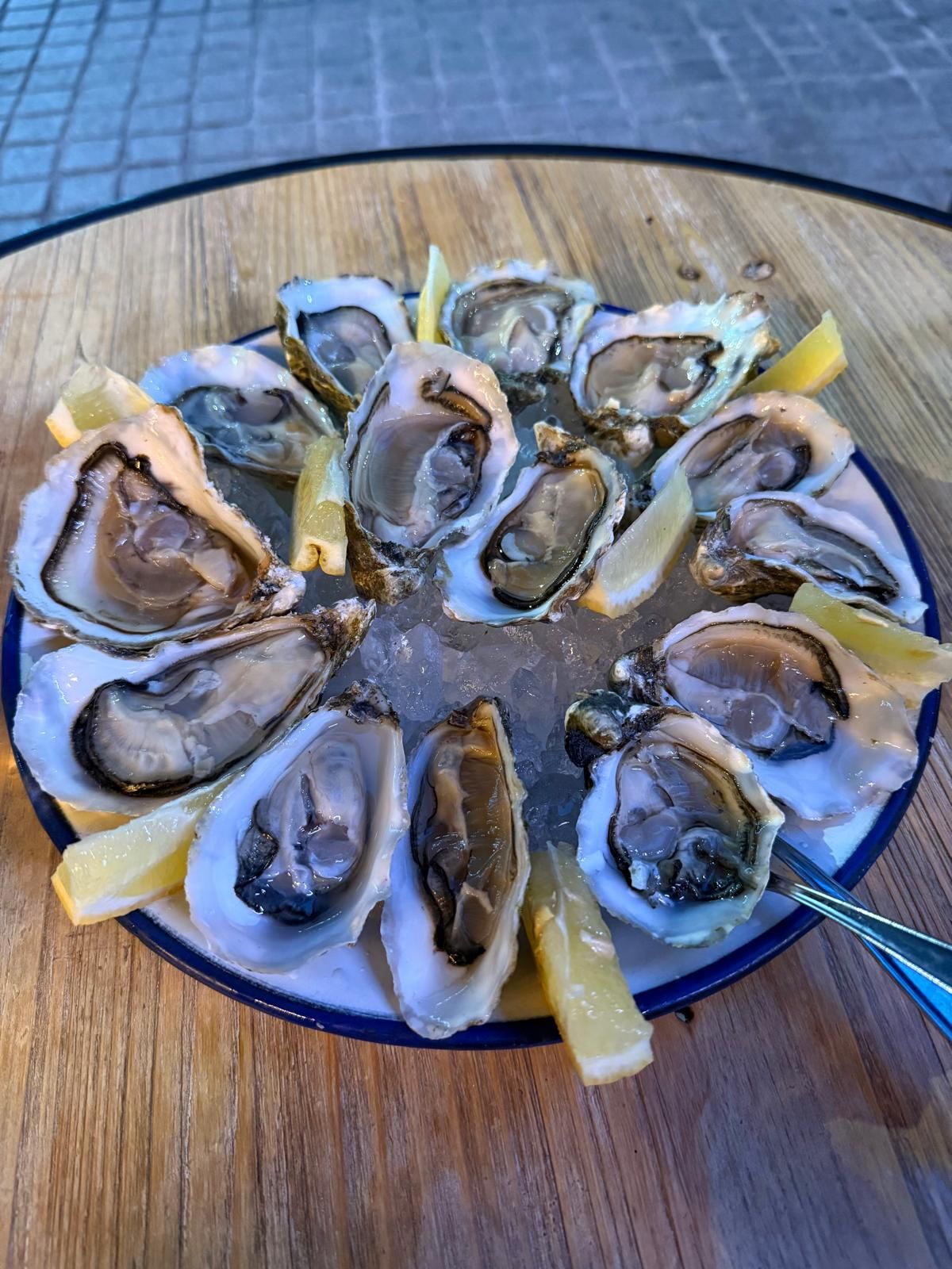 Oyster plate