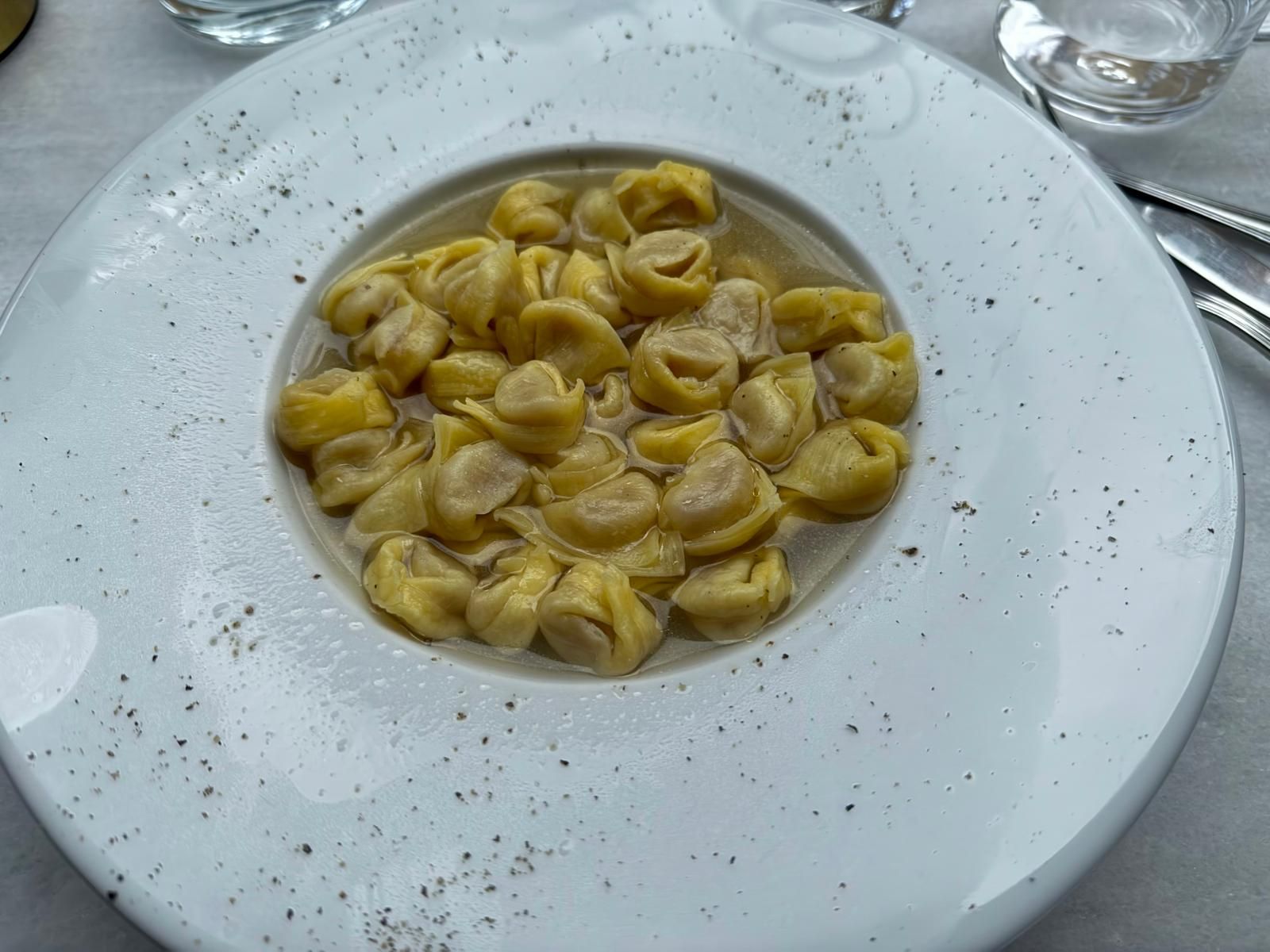 Tortellini in brodo cappone