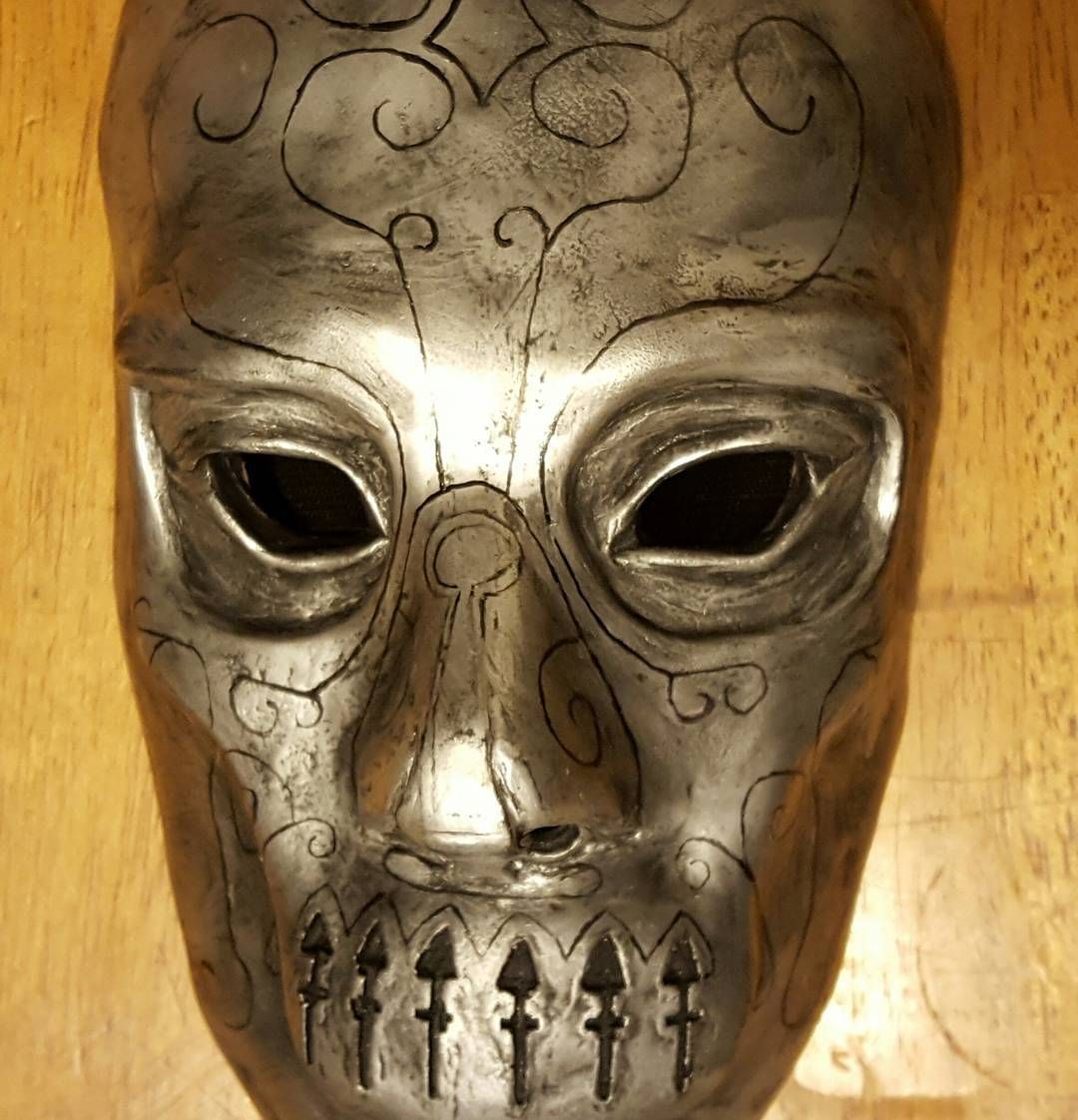 I did a super quick sculpt and casting of a deatheater mask right before dragoncon and I’m just now getting around to getting a shoot and posting. Total time excluding molding was 4 hours but despite that it turned out near perfect, just have to do a slower version to get the line work a bit more neat. harrypotter