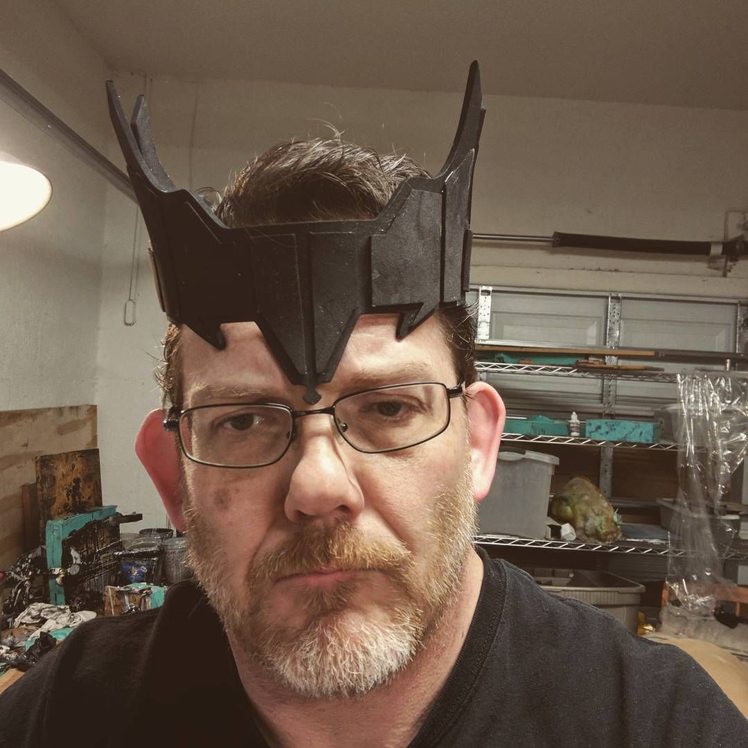 Iron Crown of the Dwarves! From the Mythica movies. Took a couple passes to sort out how to do this right but it’s on track now. Prepping it for painting now! Oh and that’s my cranky dwarf face… Haha wip prop