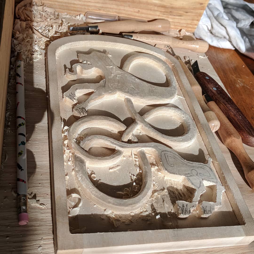 I’ve gotten a solid start on the woodcarving for the Viking Mabari hound from dragonage ! Decided to get a start on this while waiting for worbla, fabric and foam to arrive so I can start some new cosplays!So far it’s moving along well considering it’s my first wood carving. I keep wanting to sculpt it and treat the wood like clay lol. It’s fun though! wip woodcarving viking