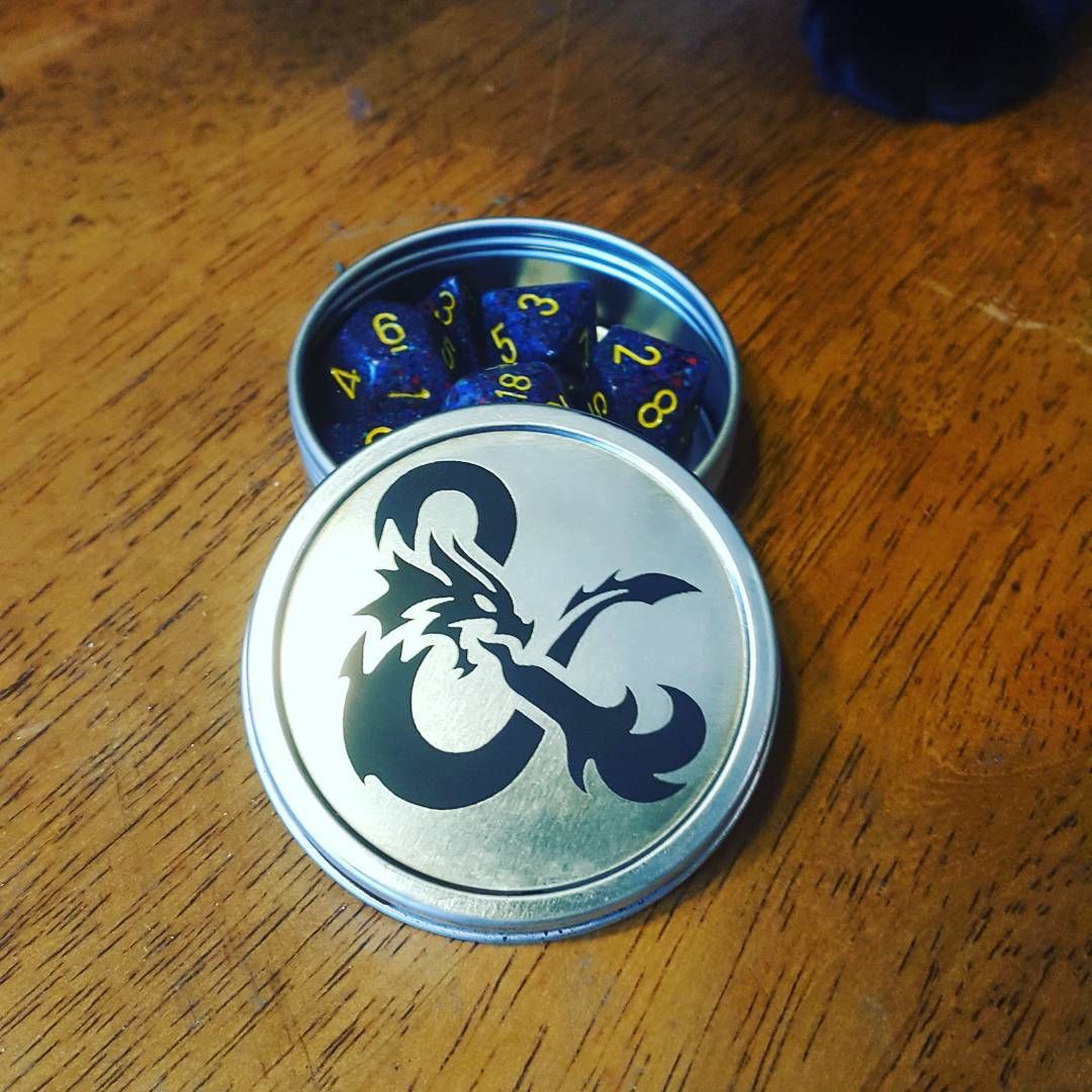 Got a ton of stuff done this weekend and even more on the edge of done, very satisfying! Doing a few more of these tins A realized that they made great dice holders for dnd dice! And the logo looks pretty awesome on the tin I think. Should be in my shop later today, dice are not included those are mine! Lol. laseretched lasercut dungeonsanddragons dungeonmaster rpg dice