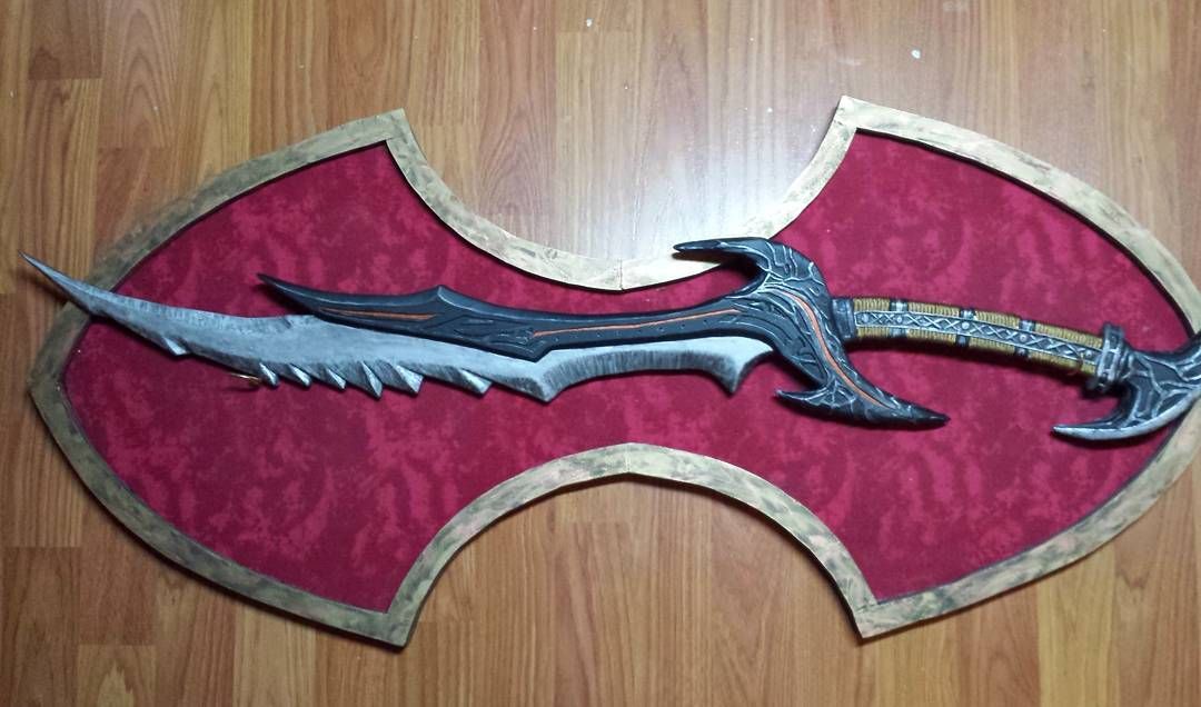 throwbackthursday that one time I had to make 100 steel daggers just to level up enough to to make my first Dadric sword…. Anyone want to buy a steel daggers? skyrim propweapon elderscrolls elderscrollsonline