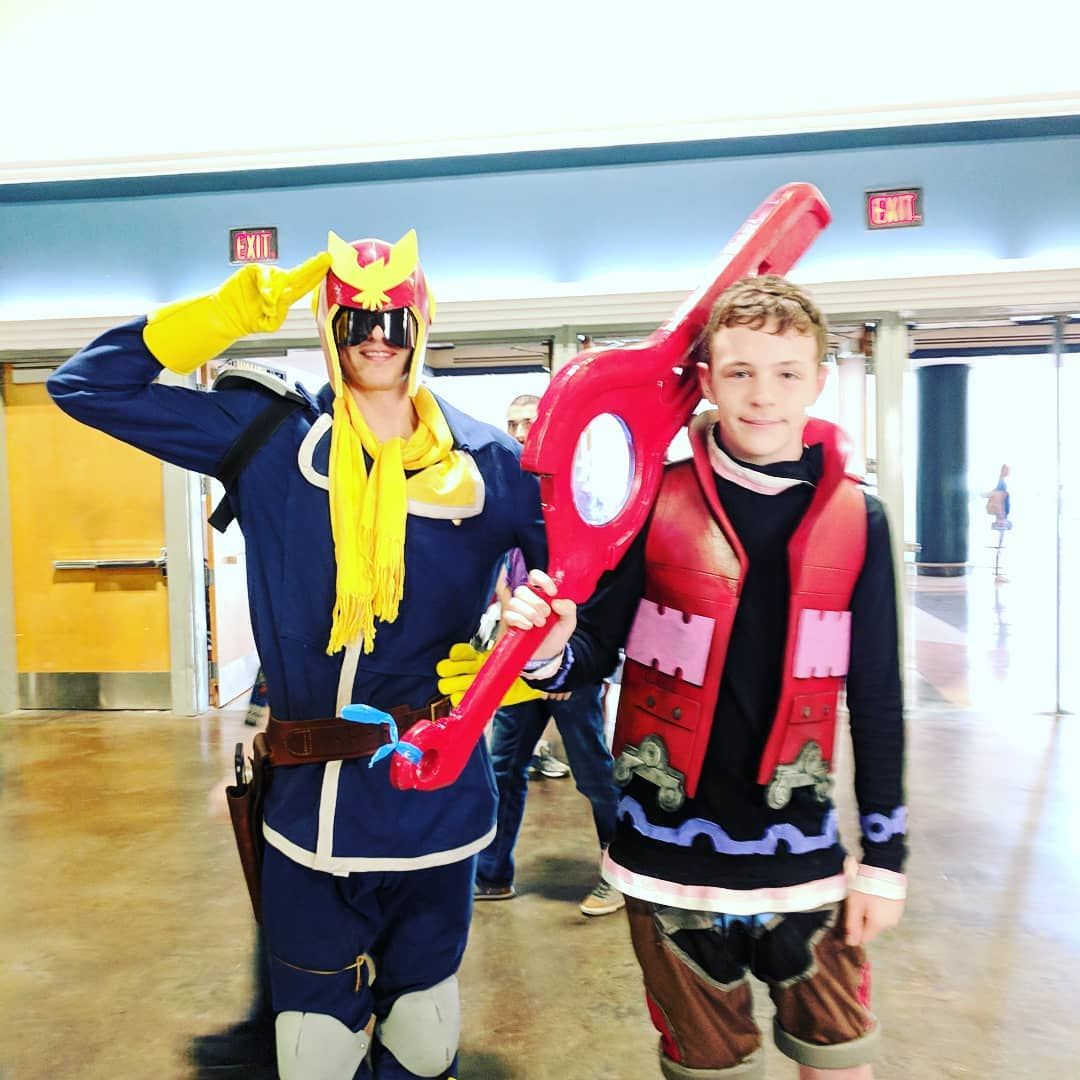 Took Shulk out to tampabaymegacon2018 yesterday for some fun. He really liked this guys cosplay, I’ve forgotten the character ack! Had fun playing games and visiting with a fee vendor friends. Starting to get the itch to get back to the vendor table…maybe in Orlando next year…