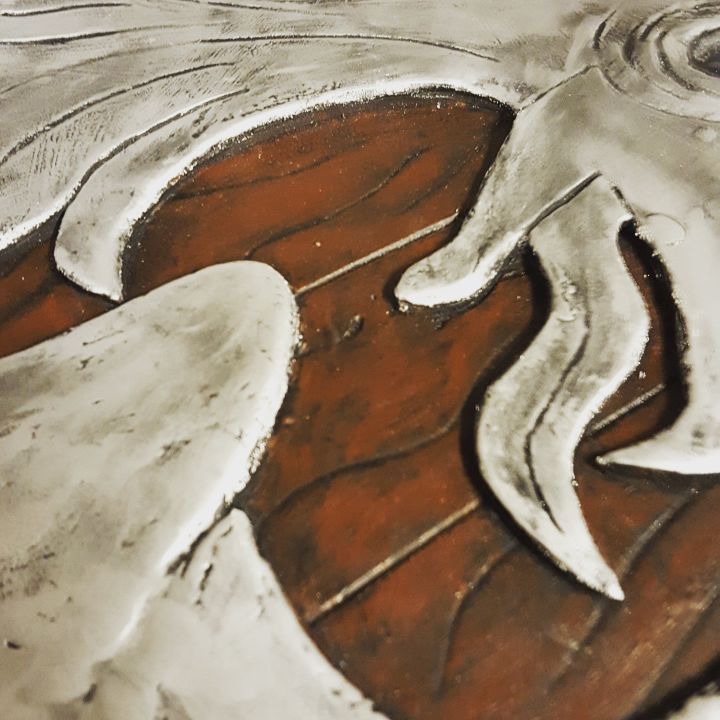 It’s painting night! I’ve been looking forward to painting this blackwall Griffin shield for weeks! Finally!Finished shots coming soon!dragonagecosplay dragonageinquisition
