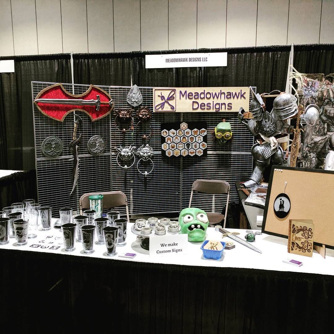 All set up for a fun couple days @maloogacon@instagram.com ! Already having a good time talking to the early birds. 😁 conlife cosplay propweapon sculpture